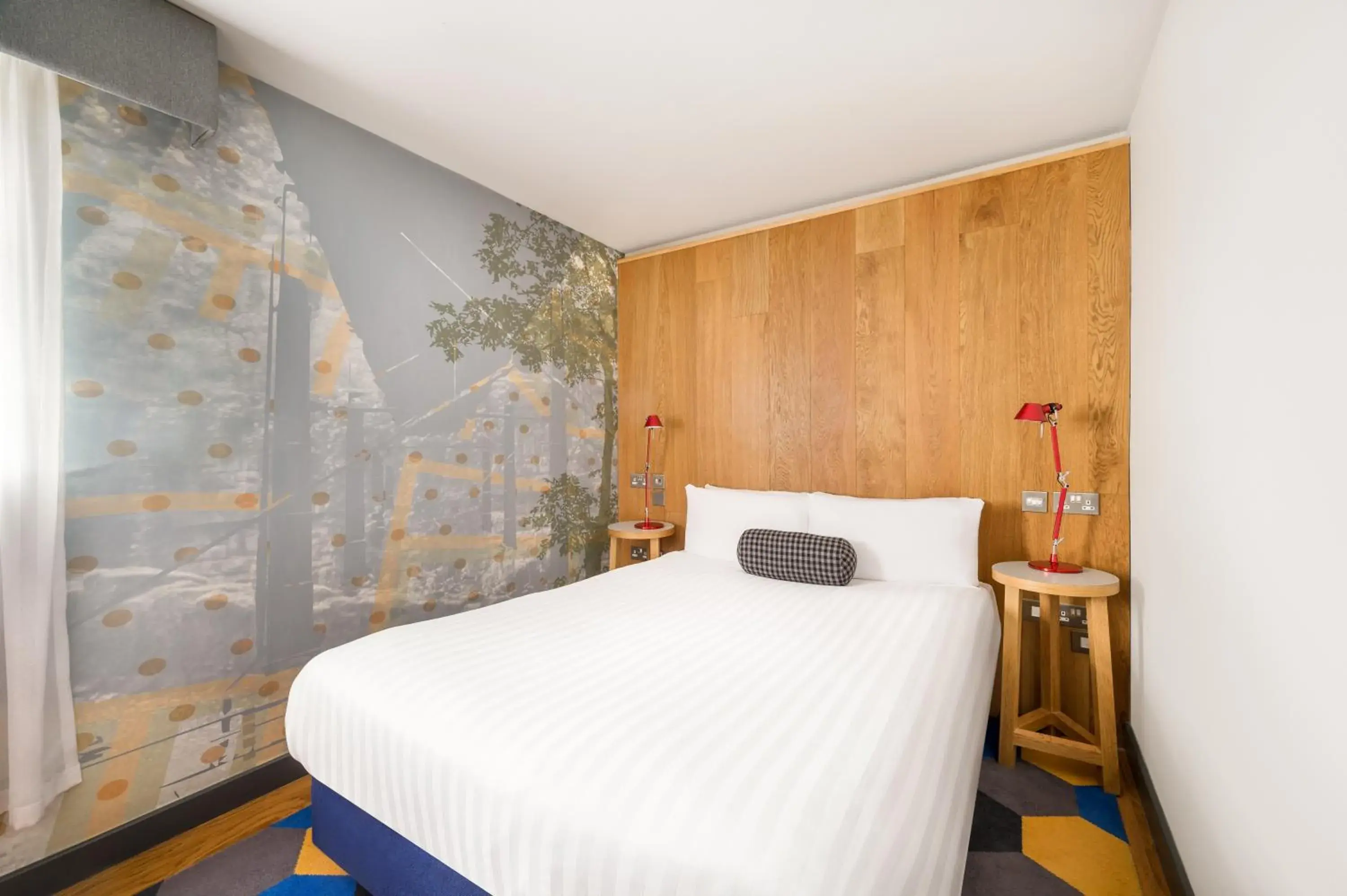 Bedroom, Bed in Cairn Hotel Newcastle Jesmond - Part of the Cairn Collection Bedroom, Bed in Cairn Hotel Newcastle Jesmond - Part of the Cairn Collection