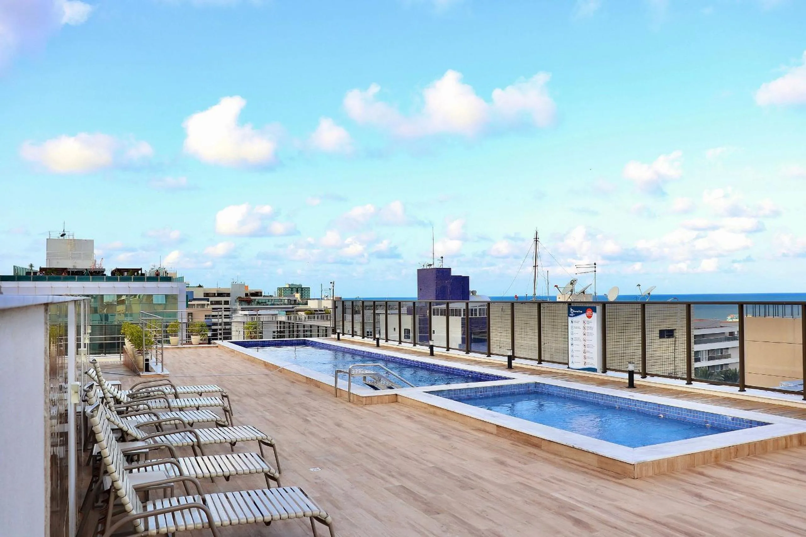 Swimming pool in Buenos Ayres por Carpediem
