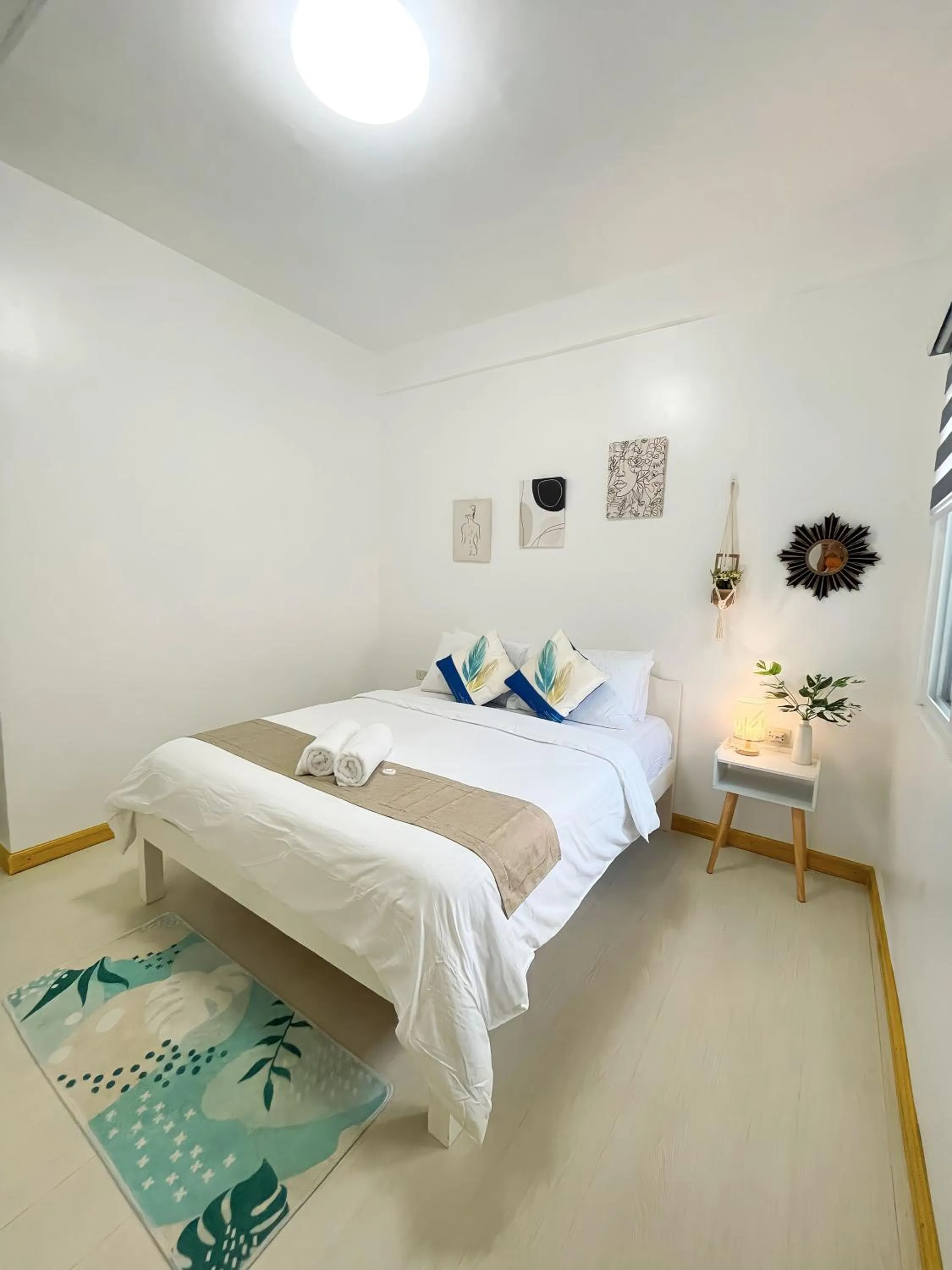 Bed in Sunset Paradise Moalboal