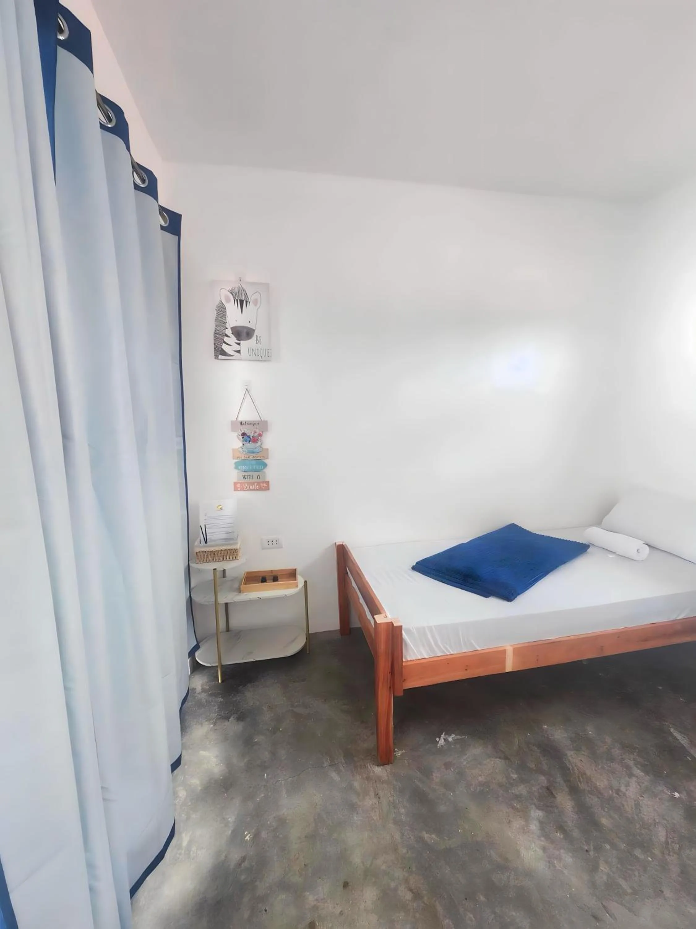 Bed in Sunset Paradise Moalboal