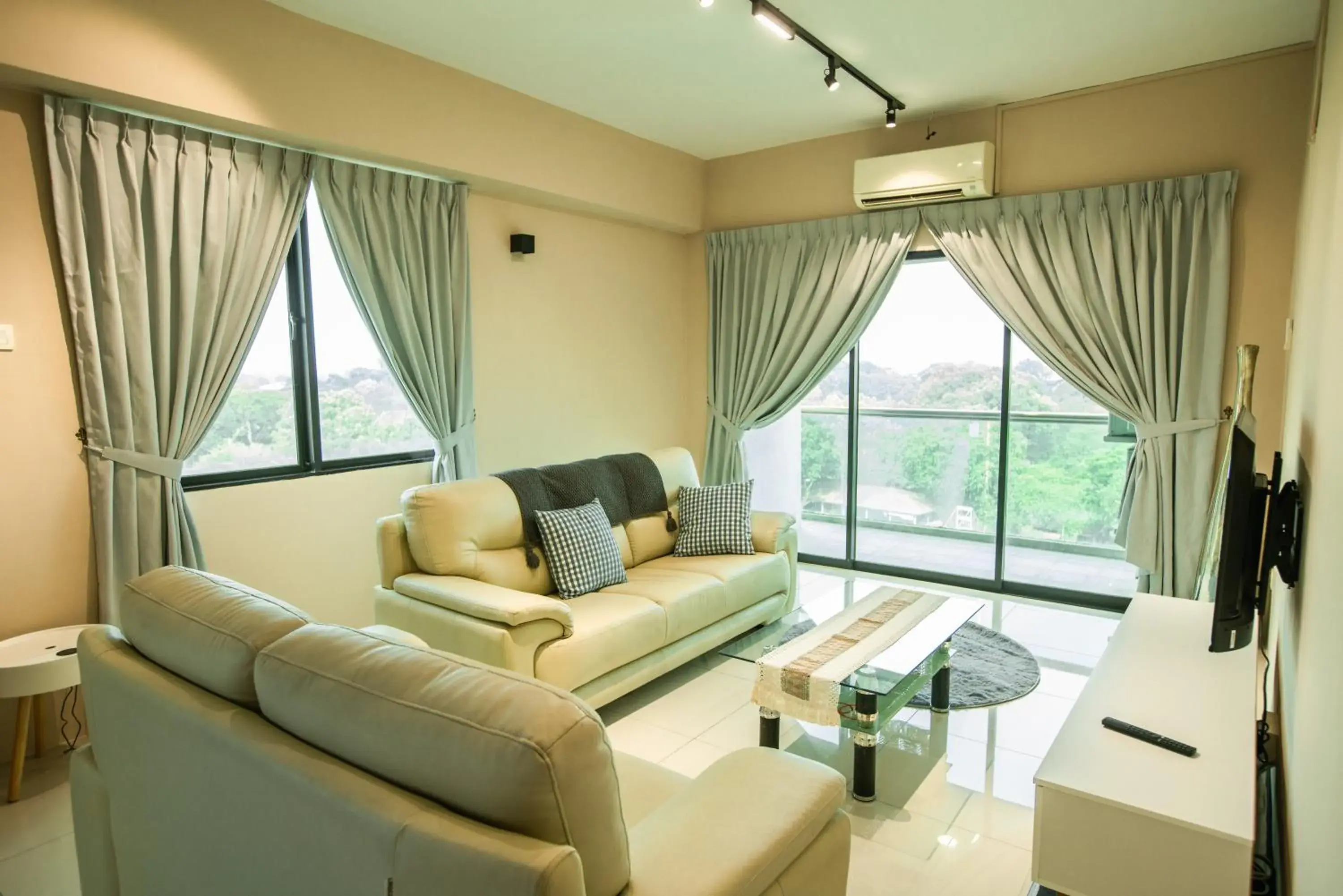 Cosy City-View Suite in Town Cosy City-View Suite in Town