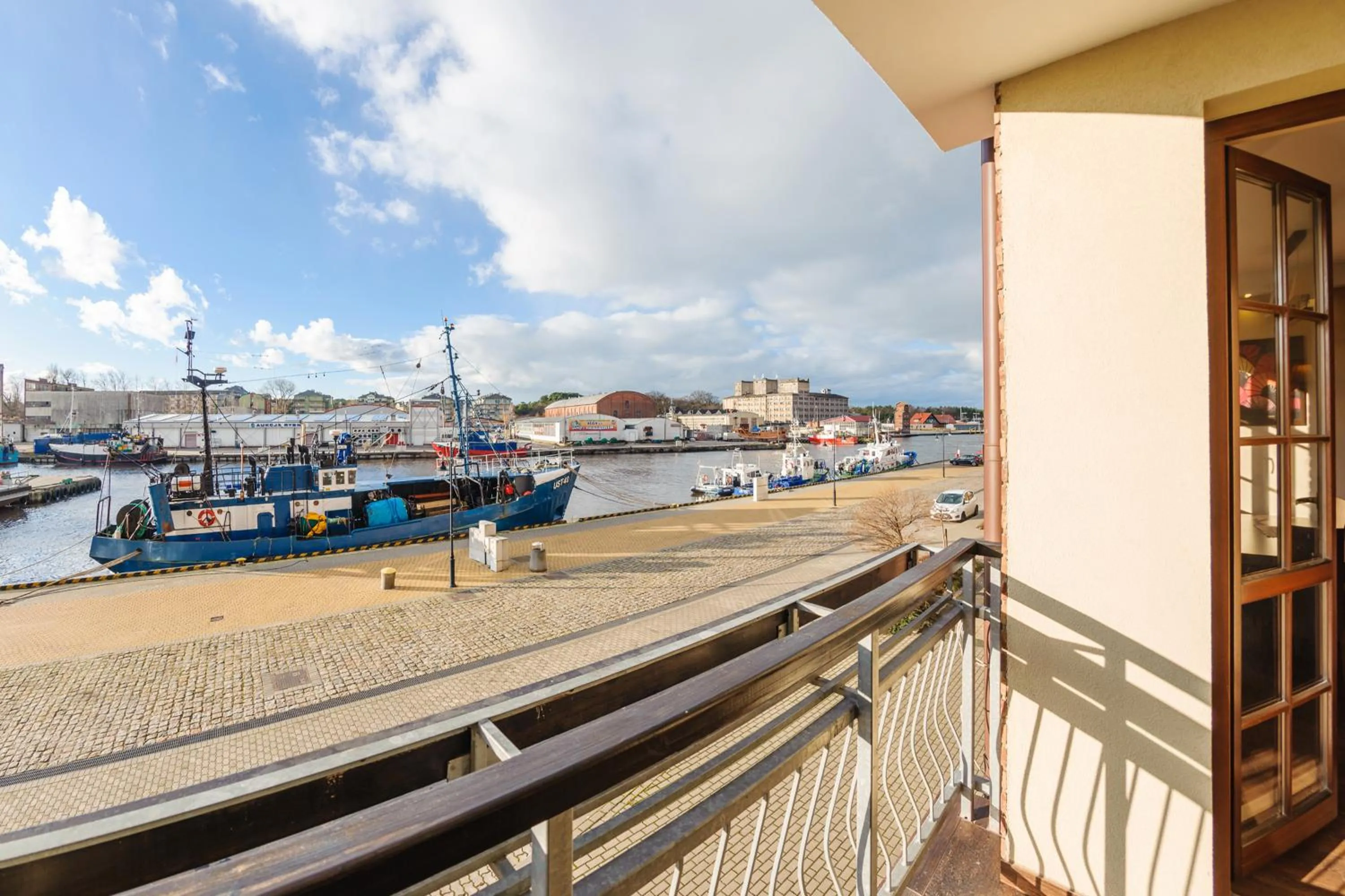 Balcony/Terrace in Bulwar Portowy, Sun & Snow