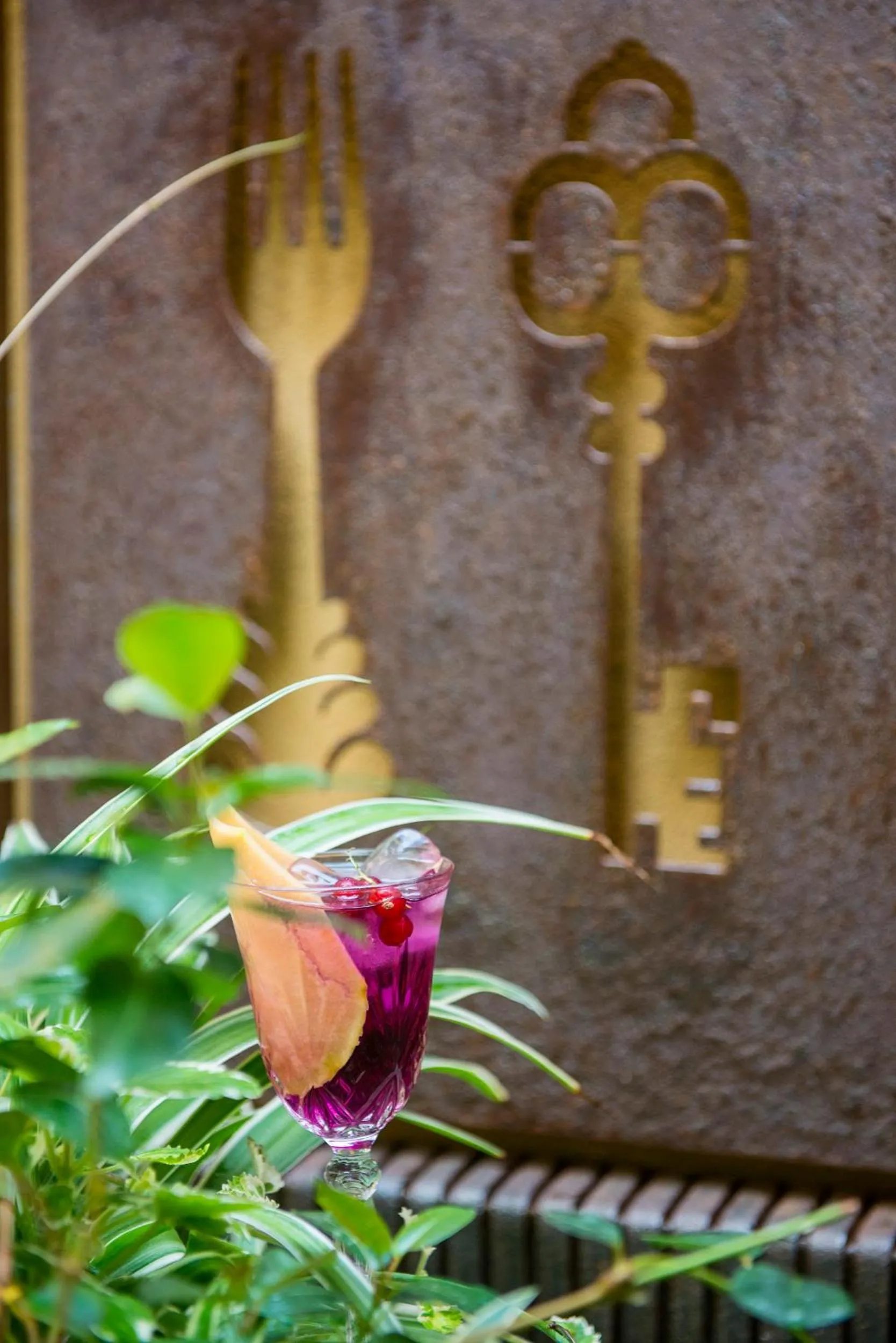 Restaurant/places to eat in Passpartout Boutique Palace