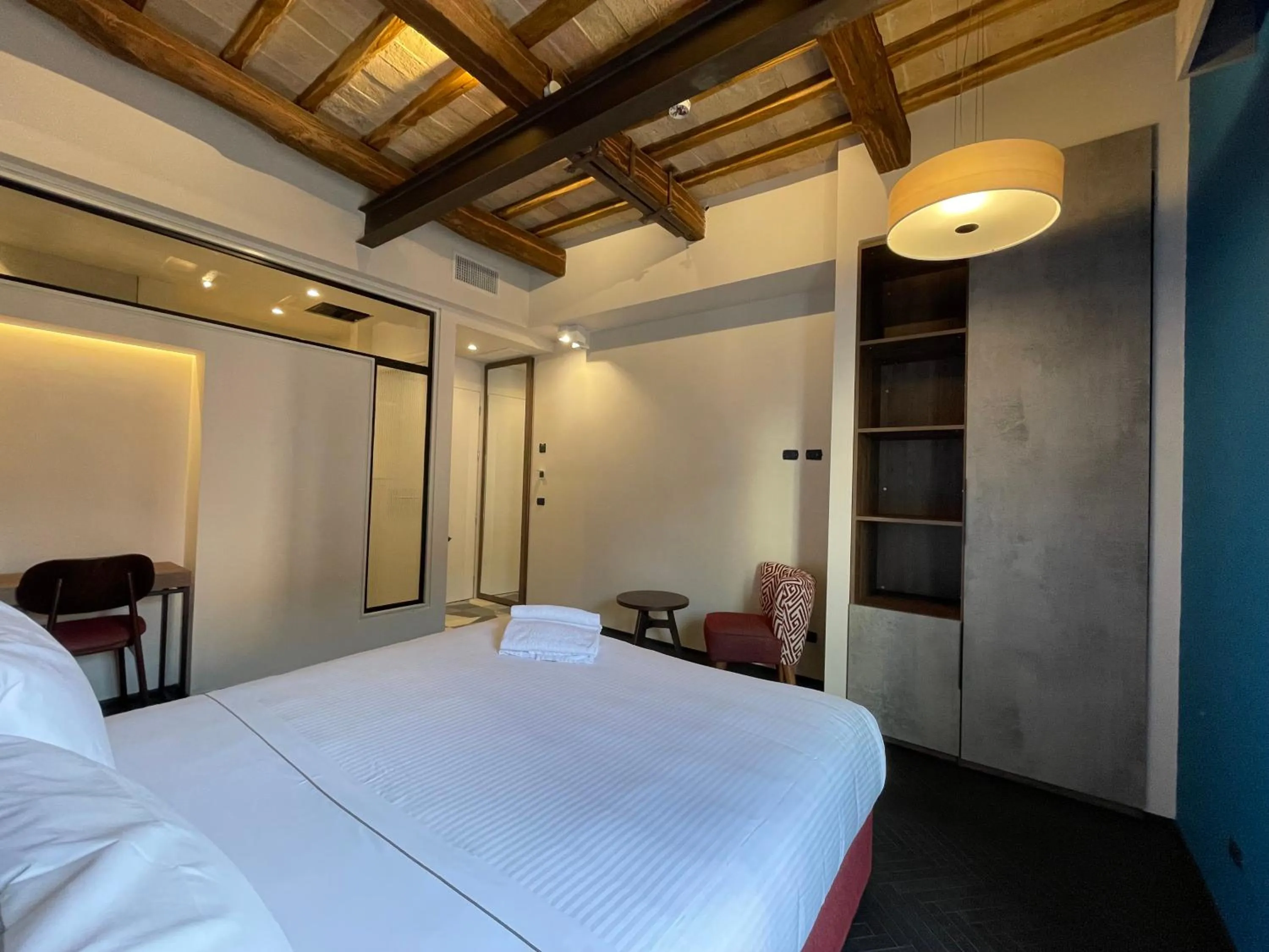 Bed in Passpartout Boutique Palace