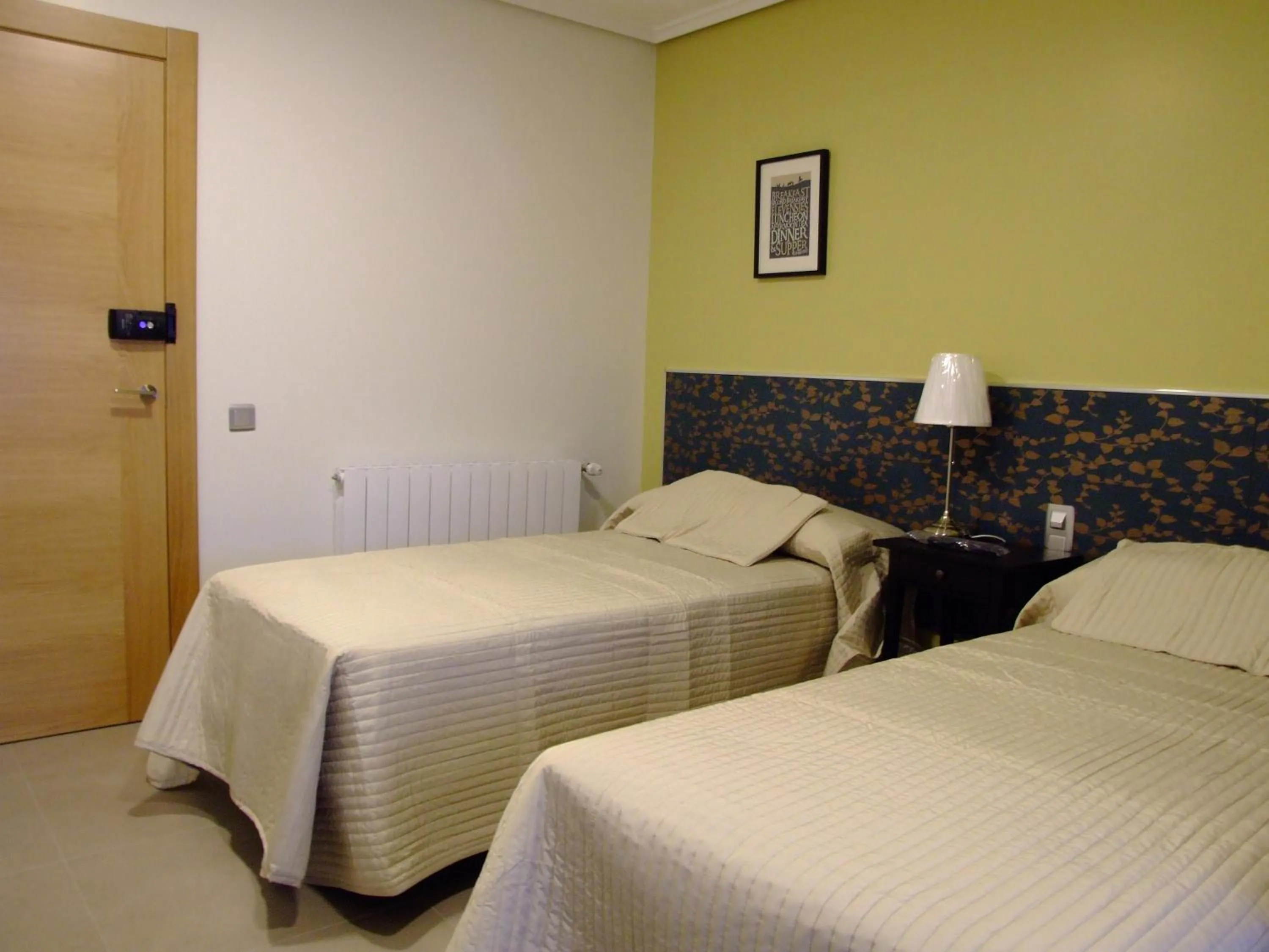 Bedroom, Bed in Hostal Vintage Santander