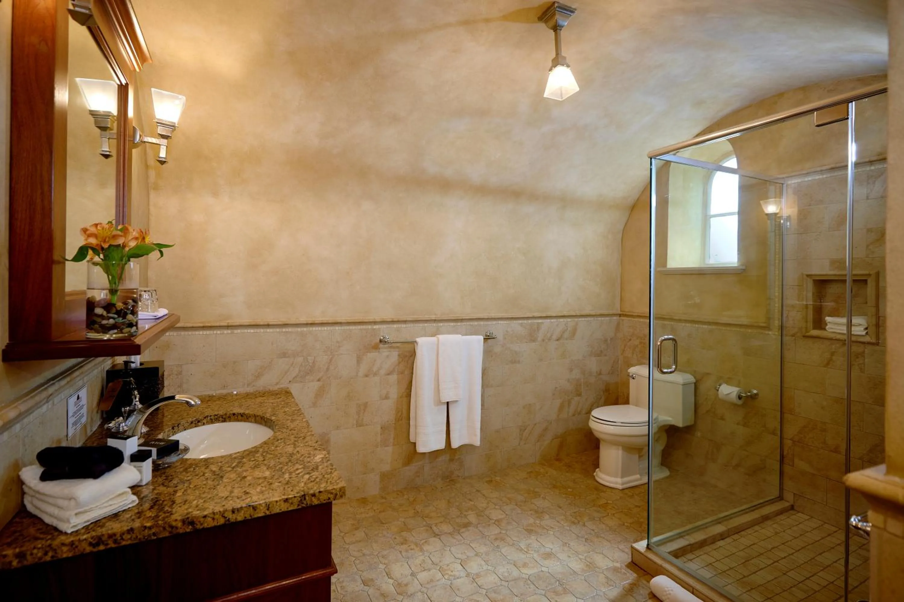 Bathroom in Mansion Hill Inn