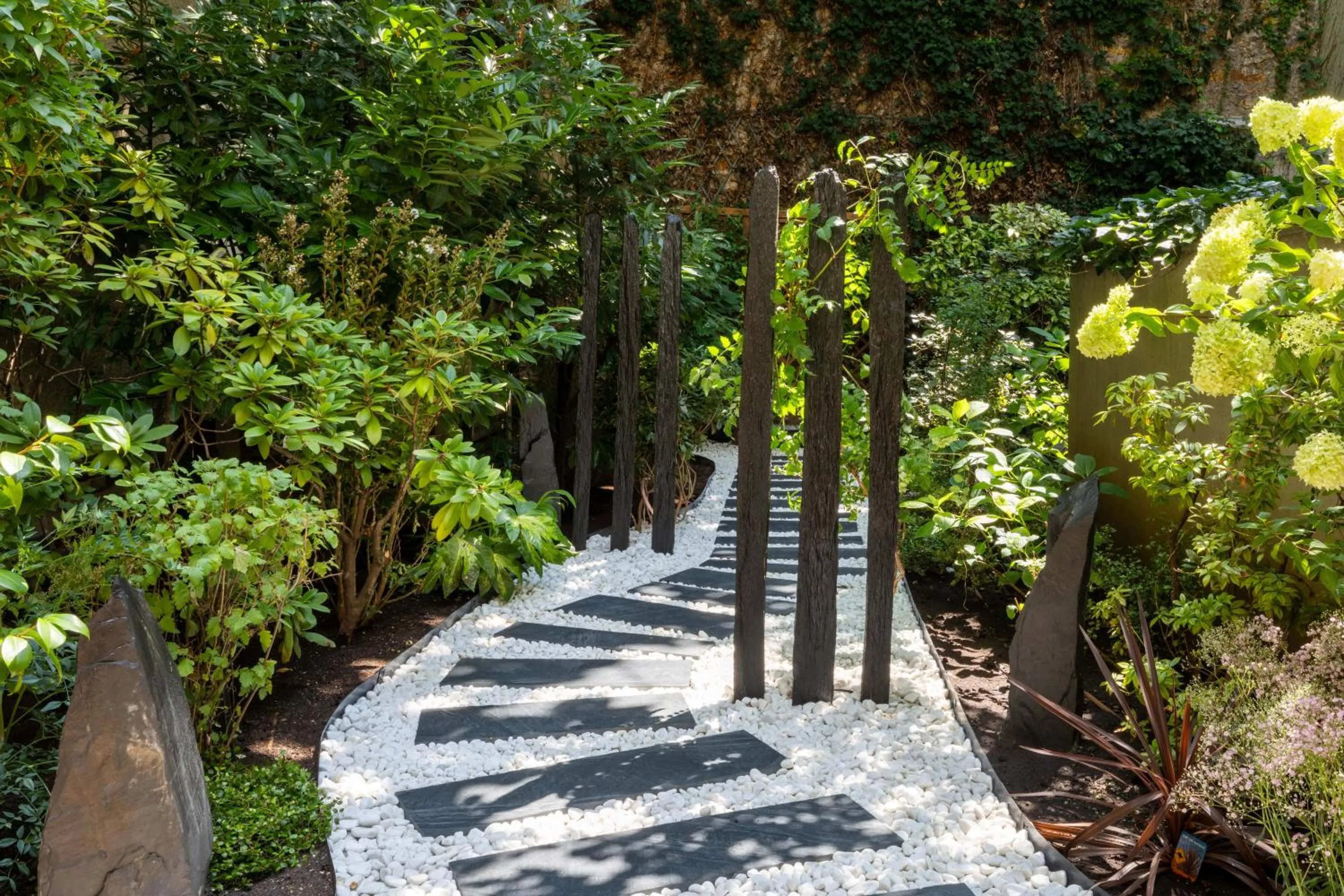 Natural landscape in Hotel Paris Louis Blanc