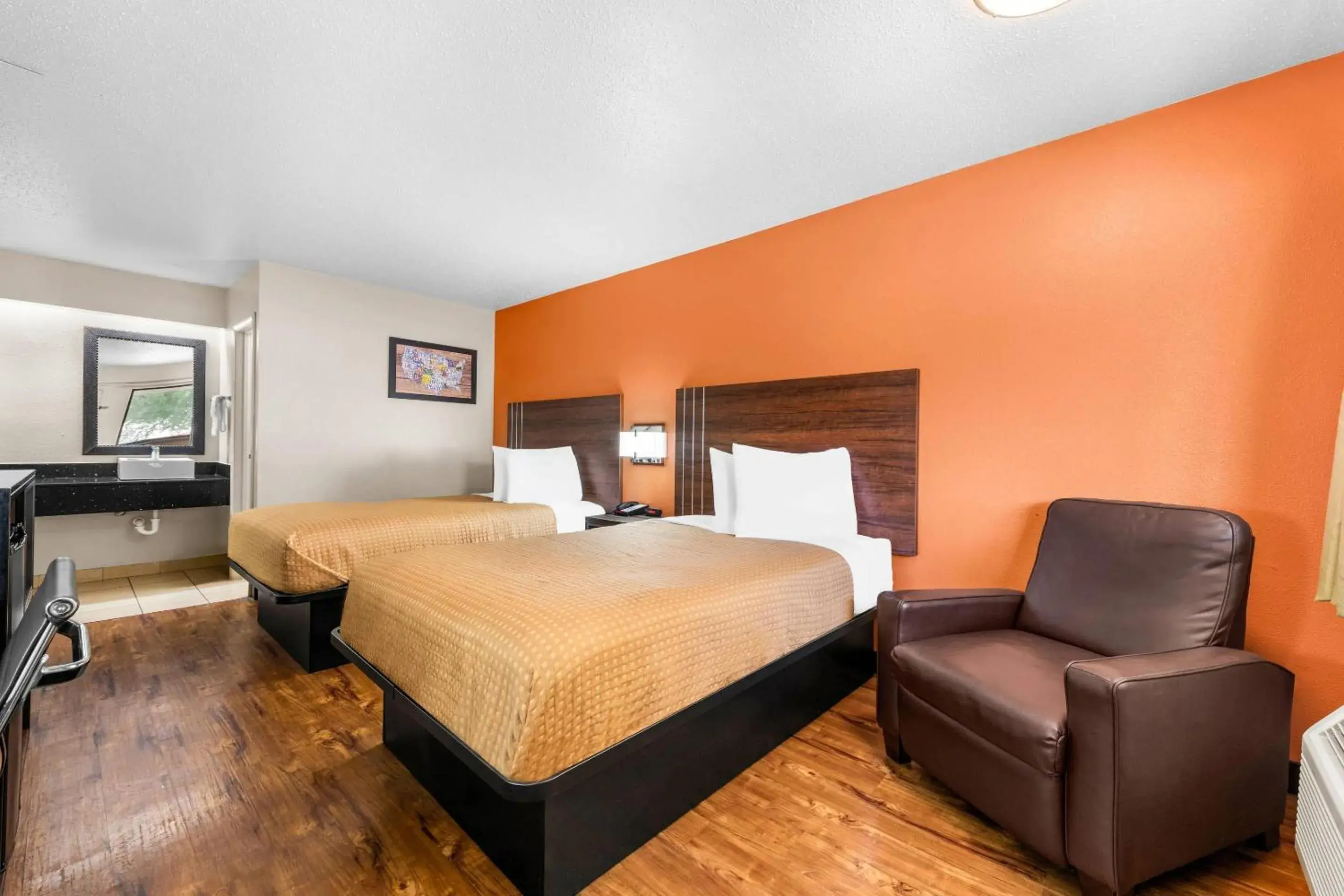 Bedroom, Bed in Econo Lodge Charlotte Airport Bedroom, Bed in Econo Lodge Charlotte Airport