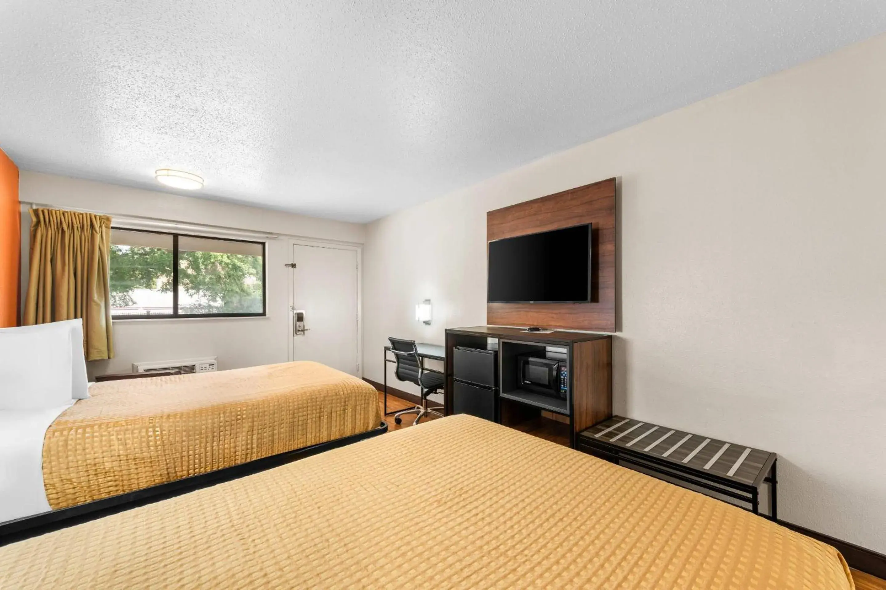 Bedroom, Bed in Econo Lodge Charlotte Airport Bedroom, Bed in Econo Lodge Charlotte Airport