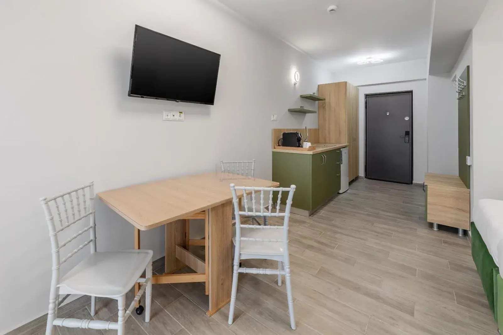 Photo of the whole room in Otopeni Suites by CityBookings Photo of the whole room in Otopeni Suites by CityBookings