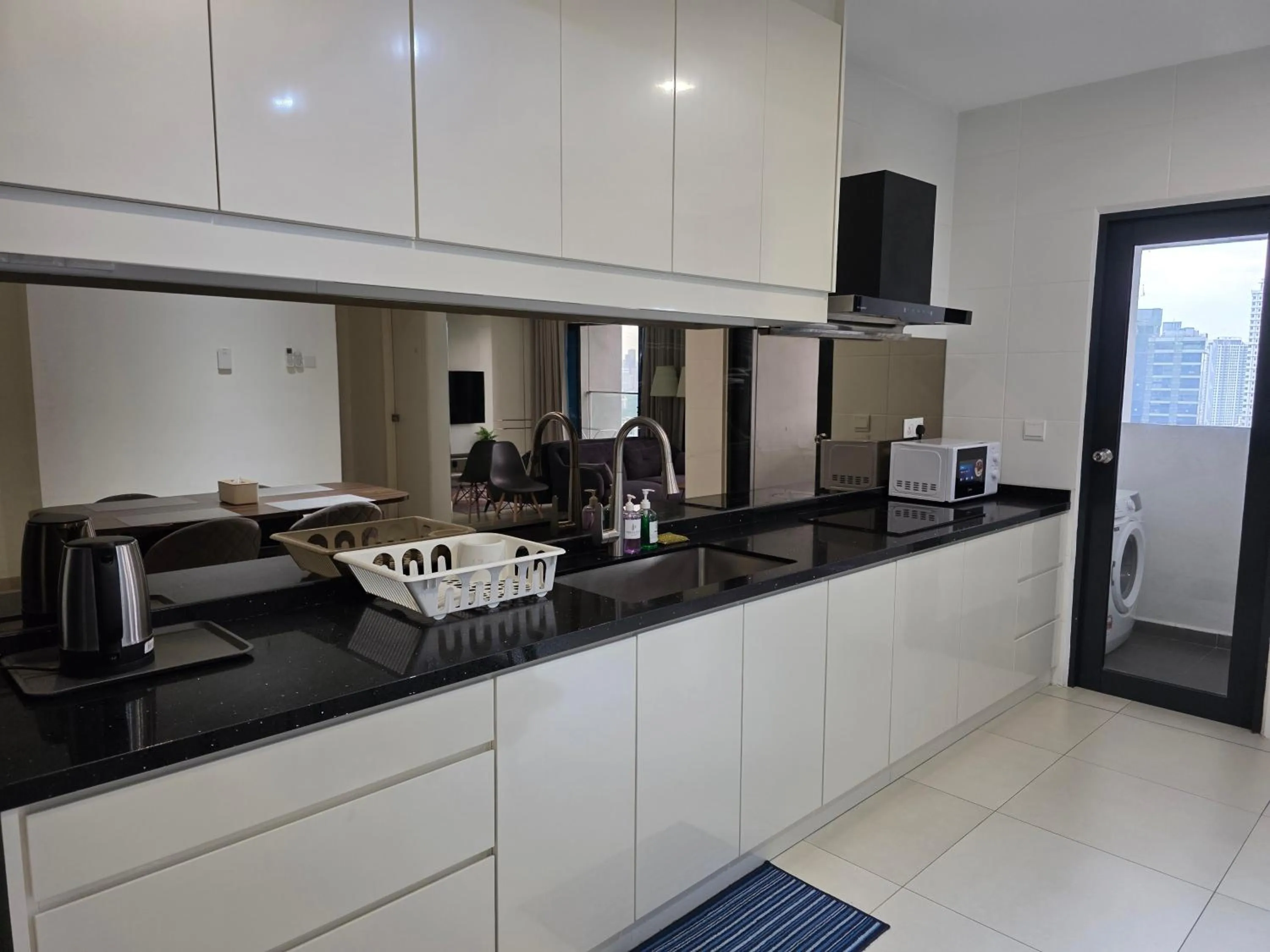 Reizz Residence by Perkasa