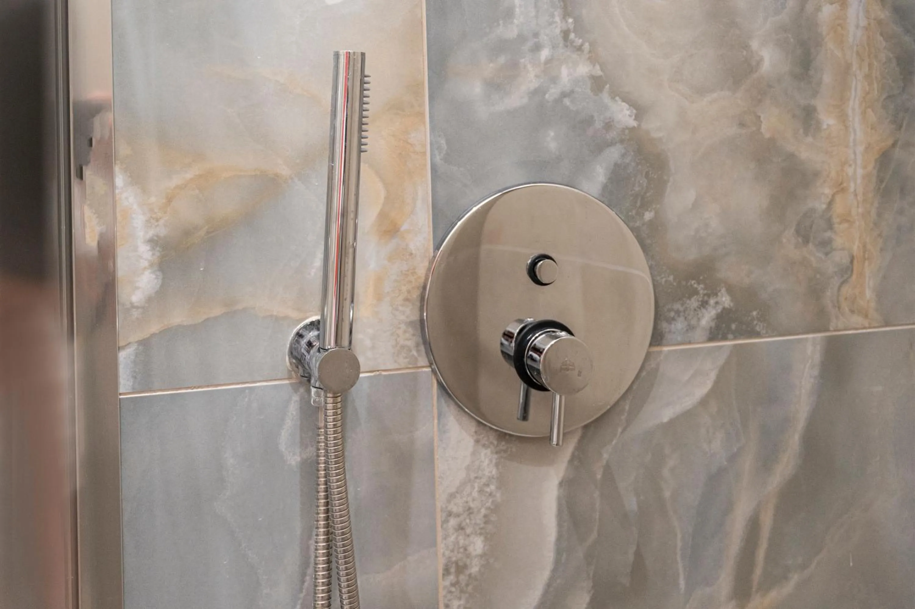 Shower in Folklore B&B