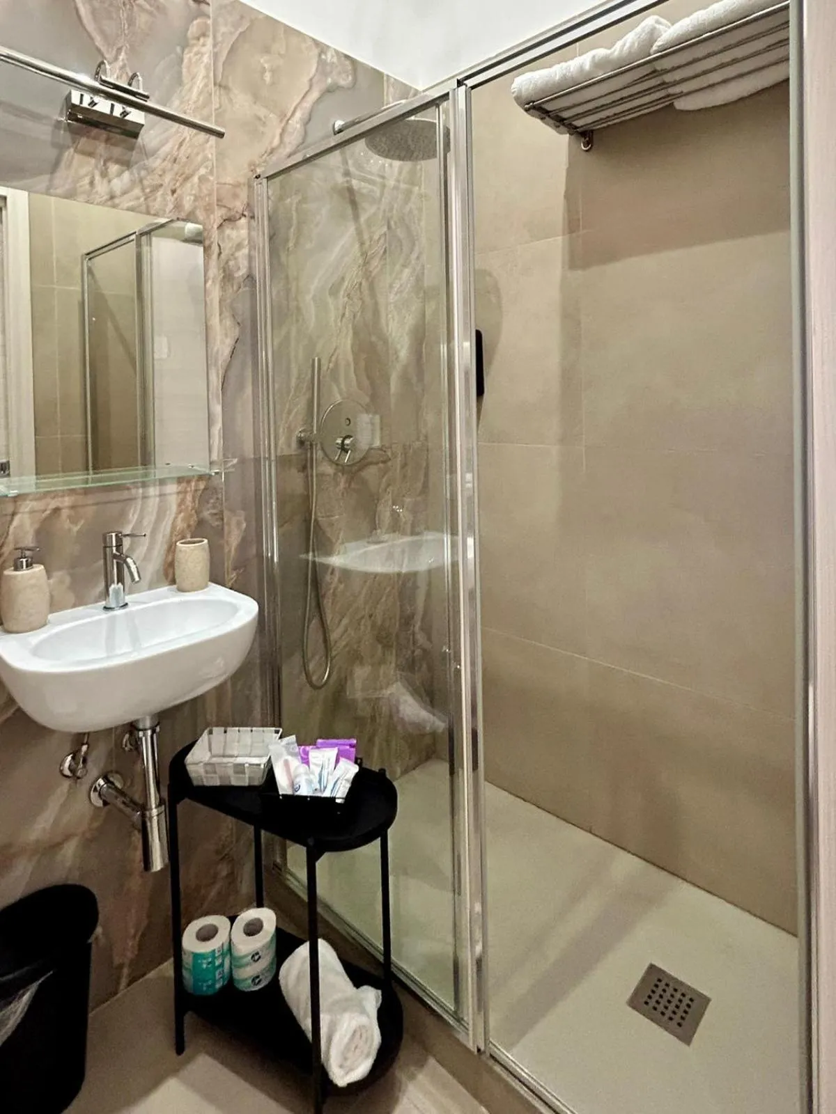 Bathroom in Folklore B&B