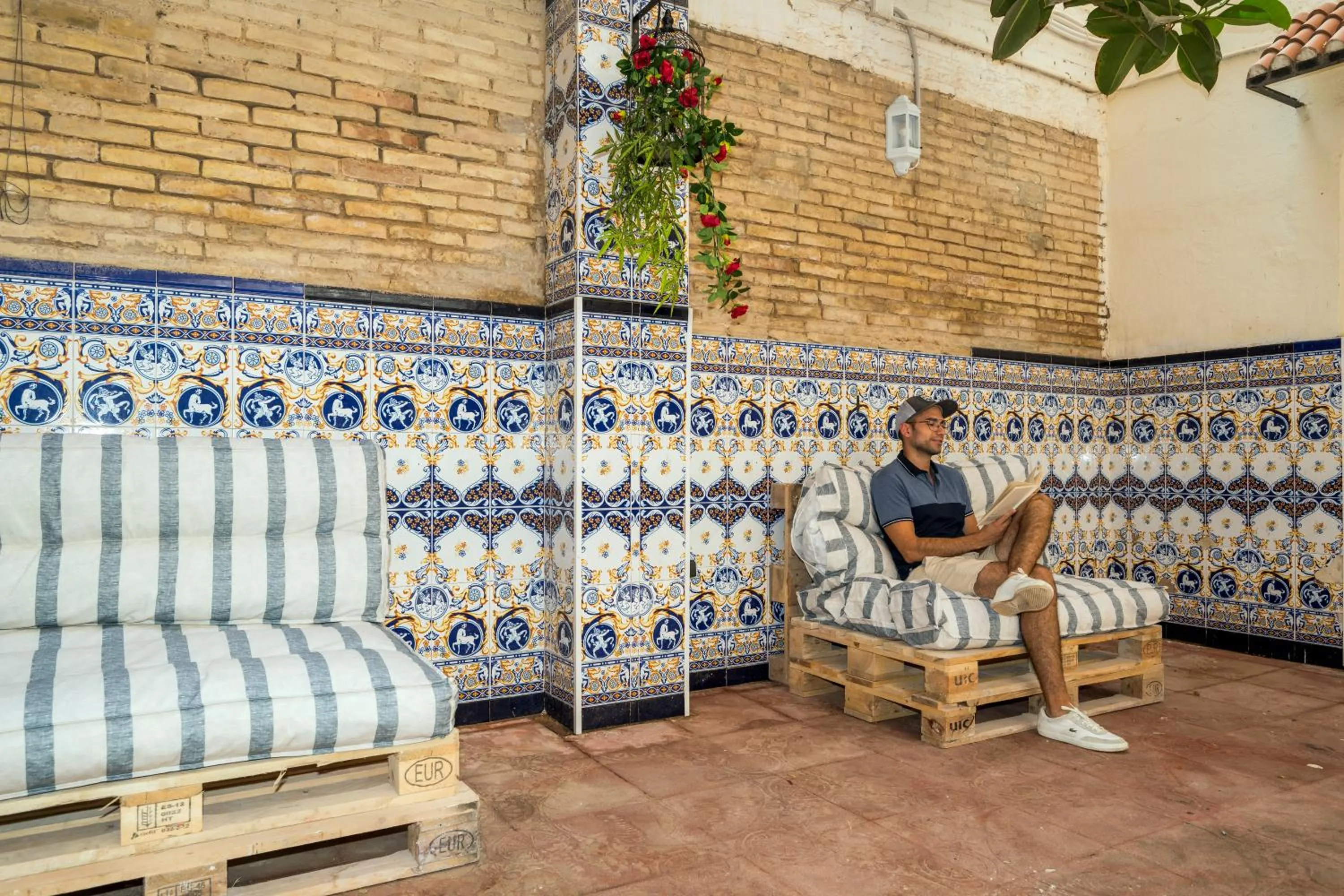 Patio in SOM Hostel Valencia
