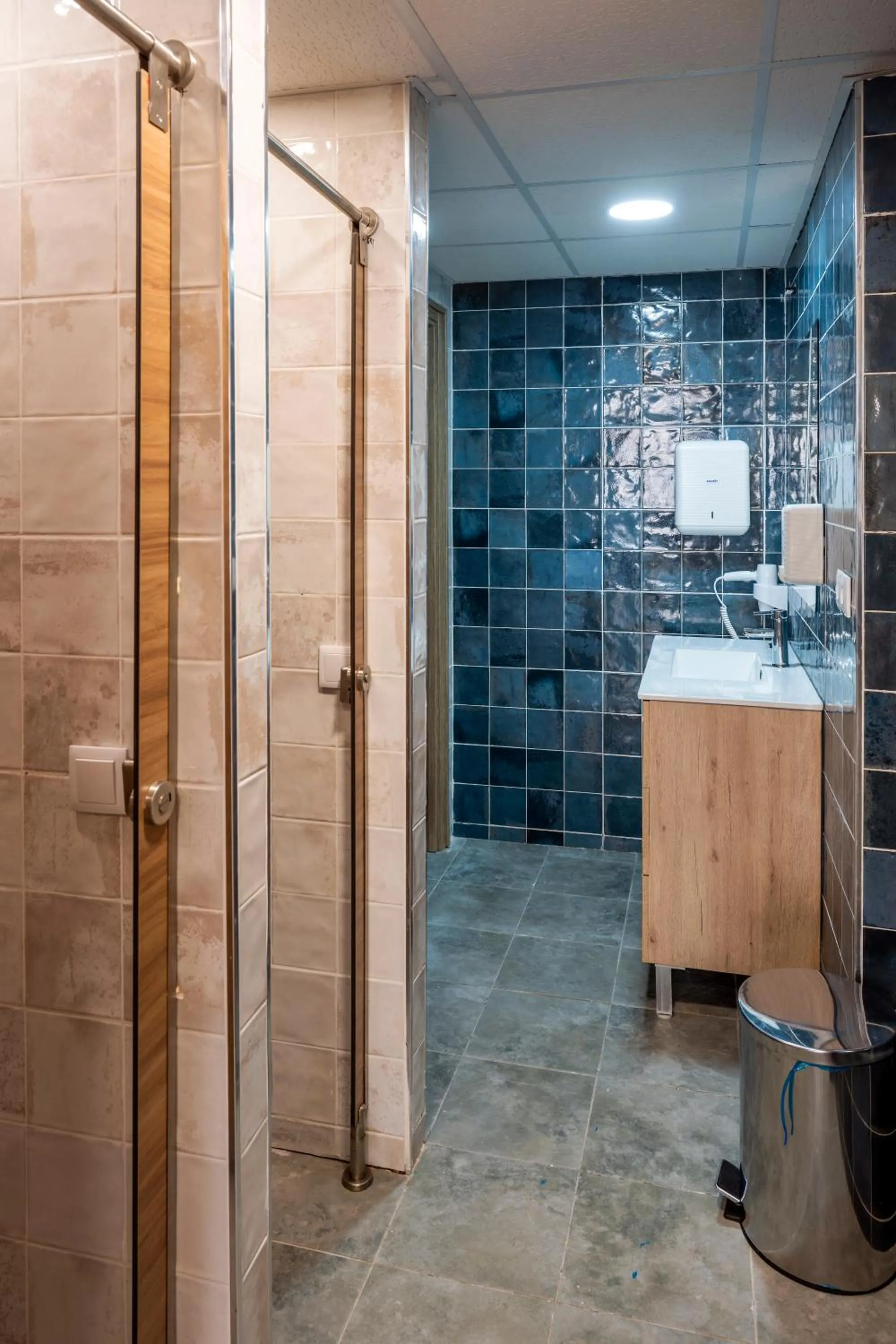 Hot Spring Bath in SOM Hostel Valencia