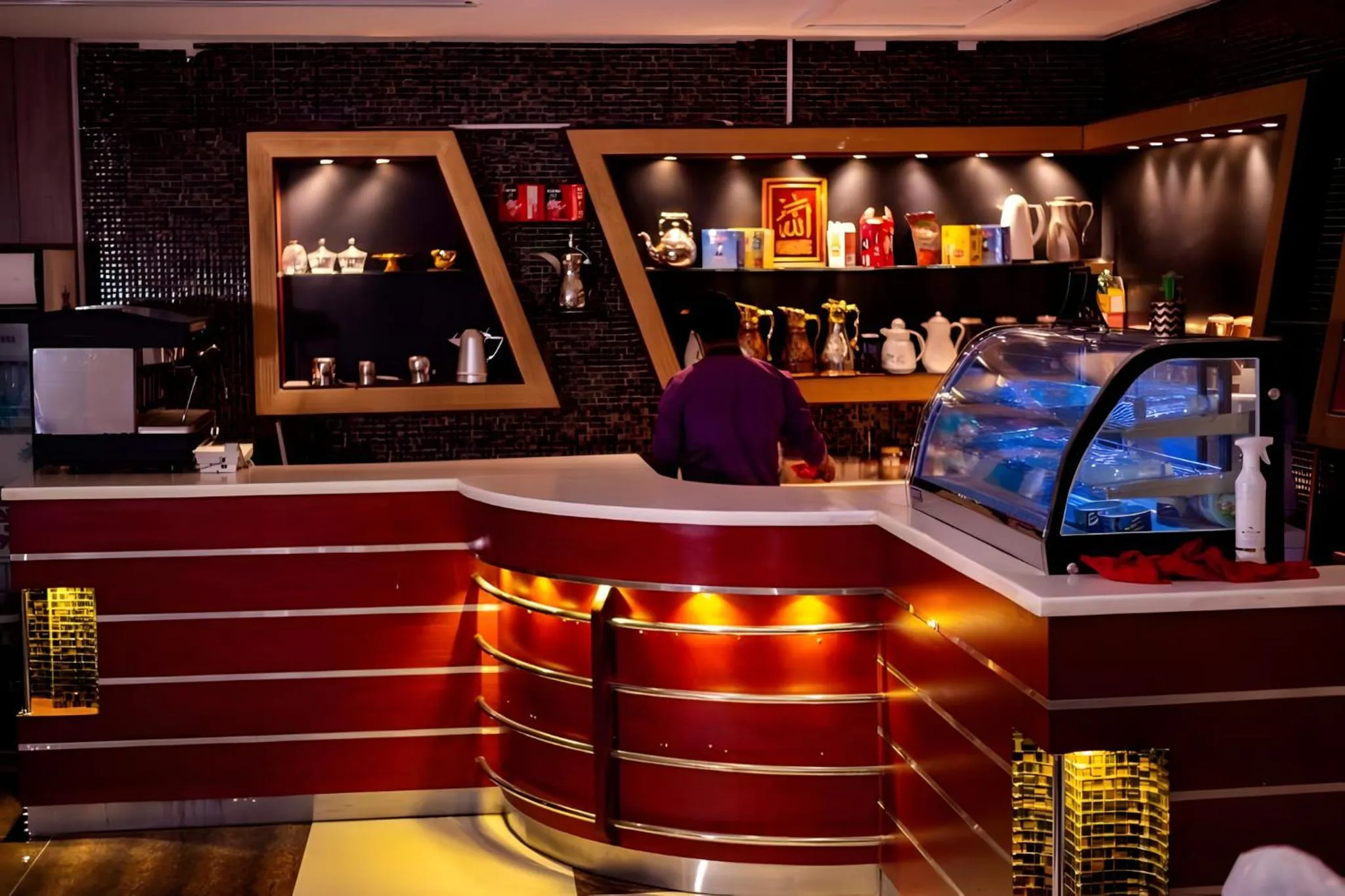 Coffee/tea facilities in Ahlin Suites