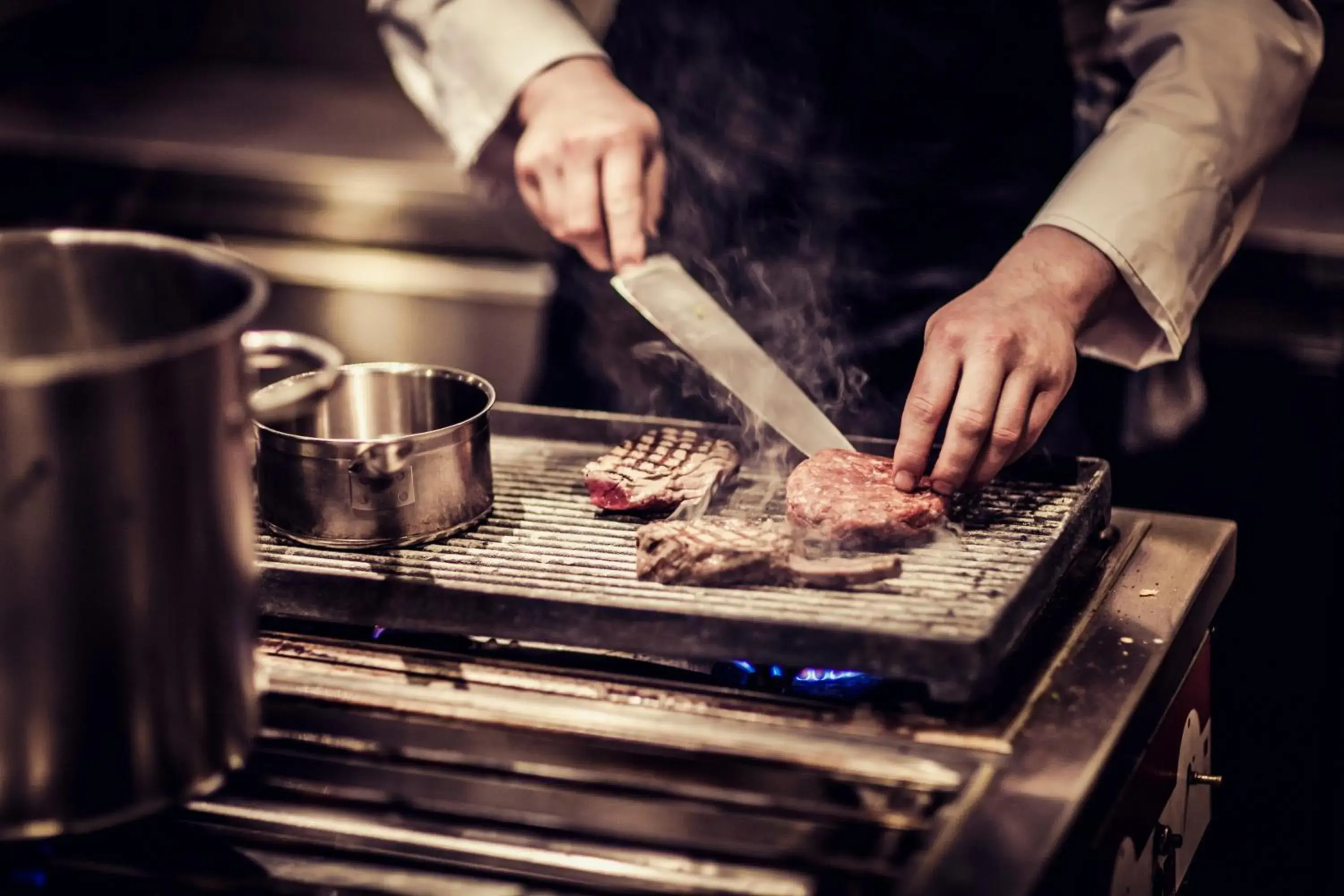 Restaurant/places to eat in Carlton Square Hotel Restaurant/places to eat in Carlton Square Hotel