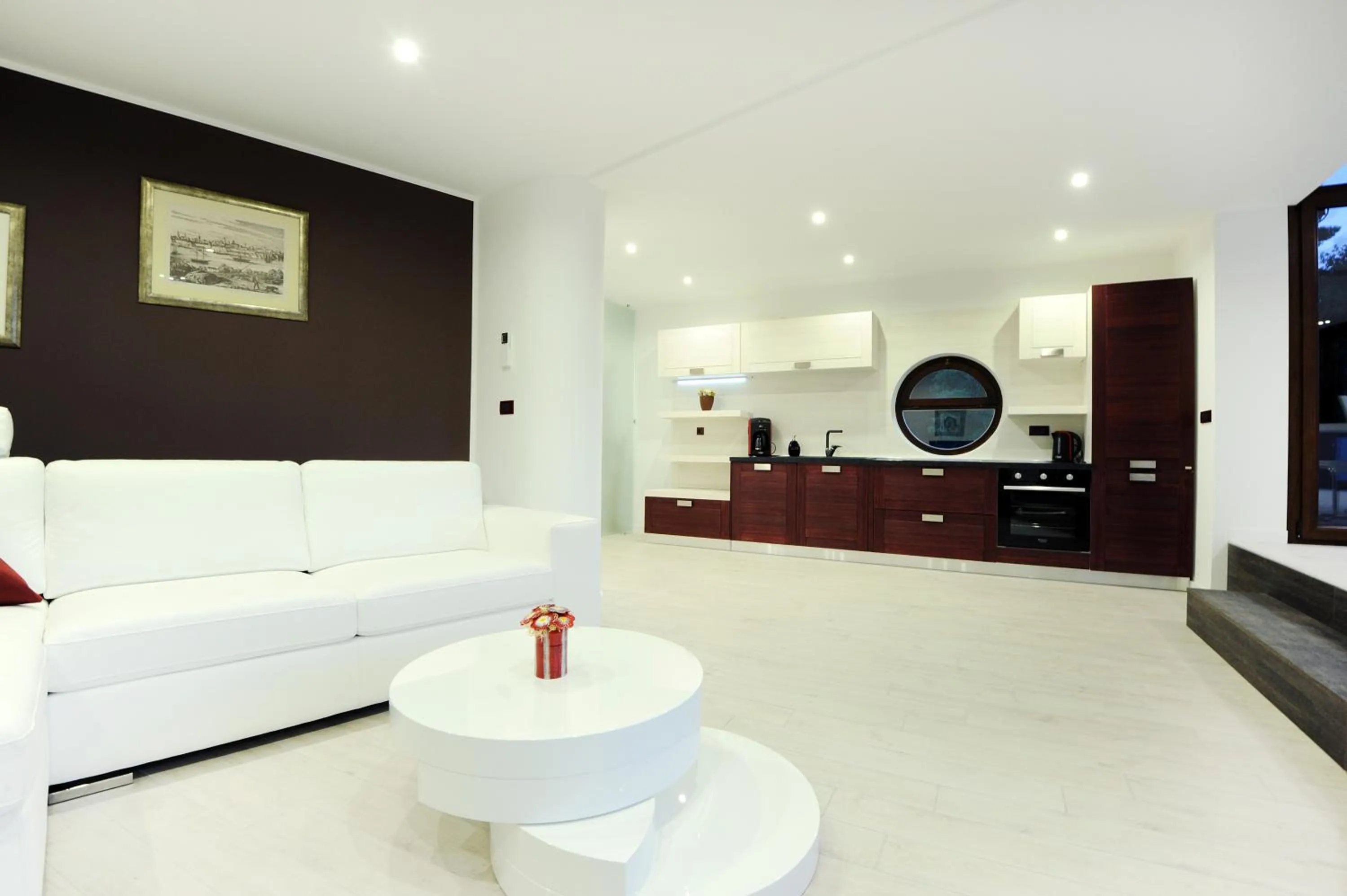 Kitchen or kitchenette in Feel Good Penthouse With Jacuzzi