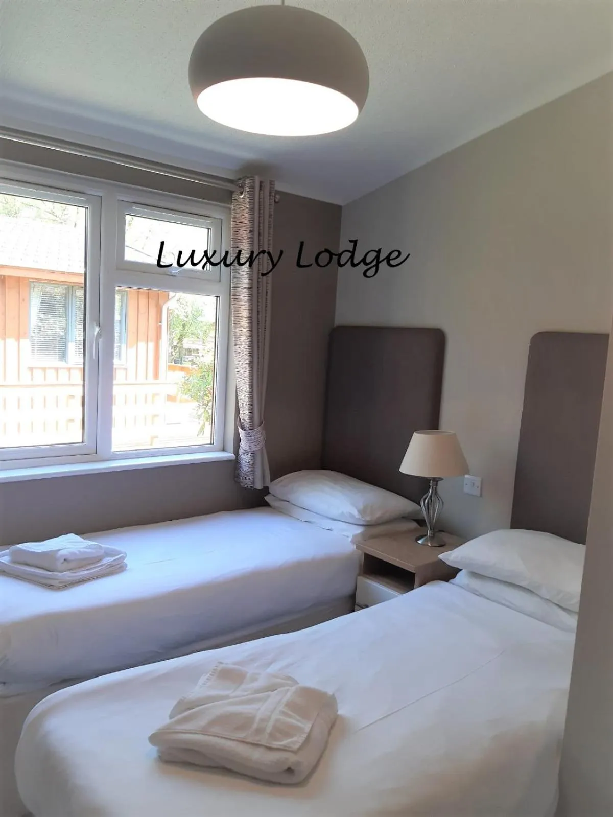 Bedroom, Bed in Inverbeg Holiday Park