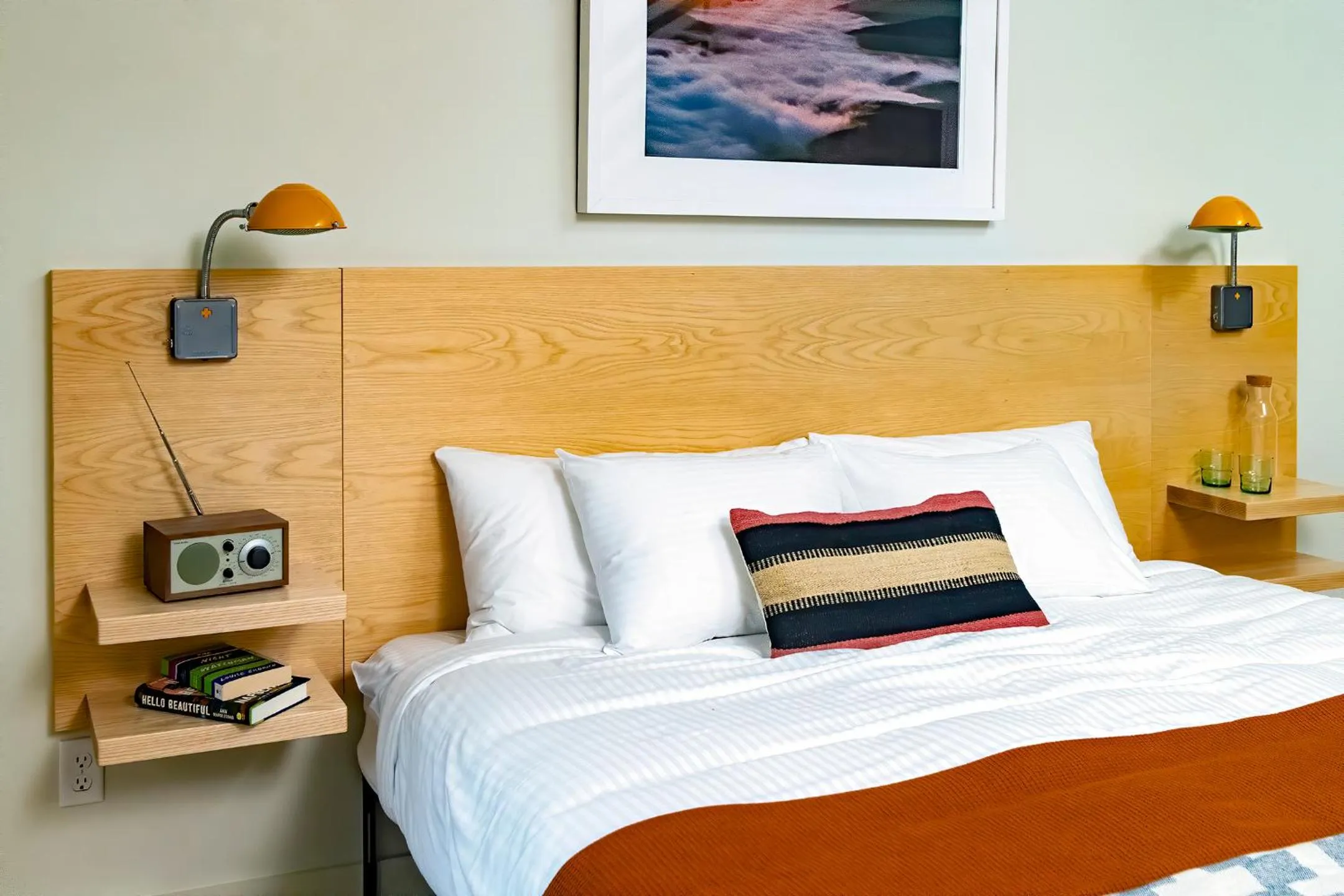 Bedroom, Bed in Madbush Falls