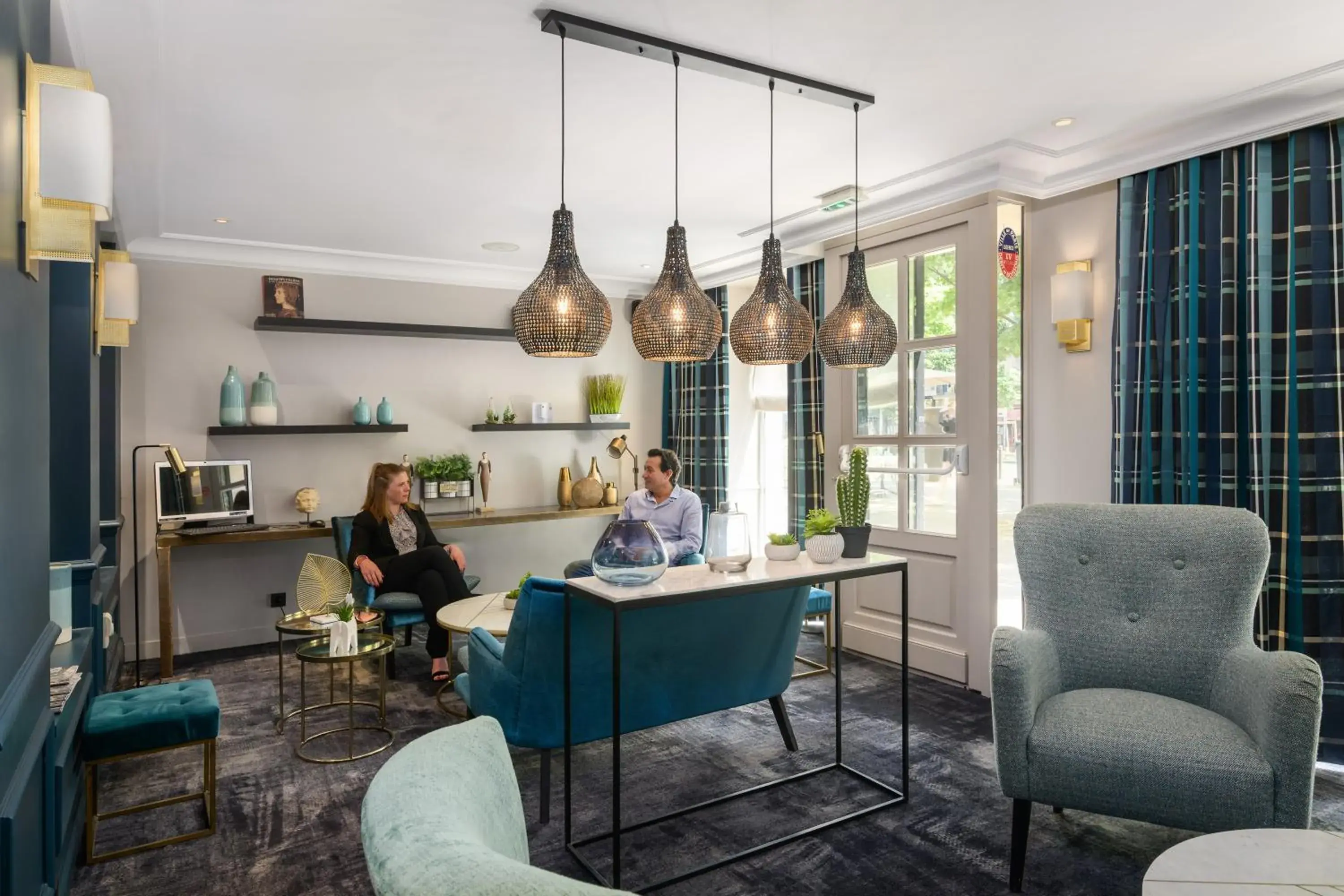 Living room in Hôtel le Royal Rive Gauche Living room in Hôtel le Royal Rive Gauche