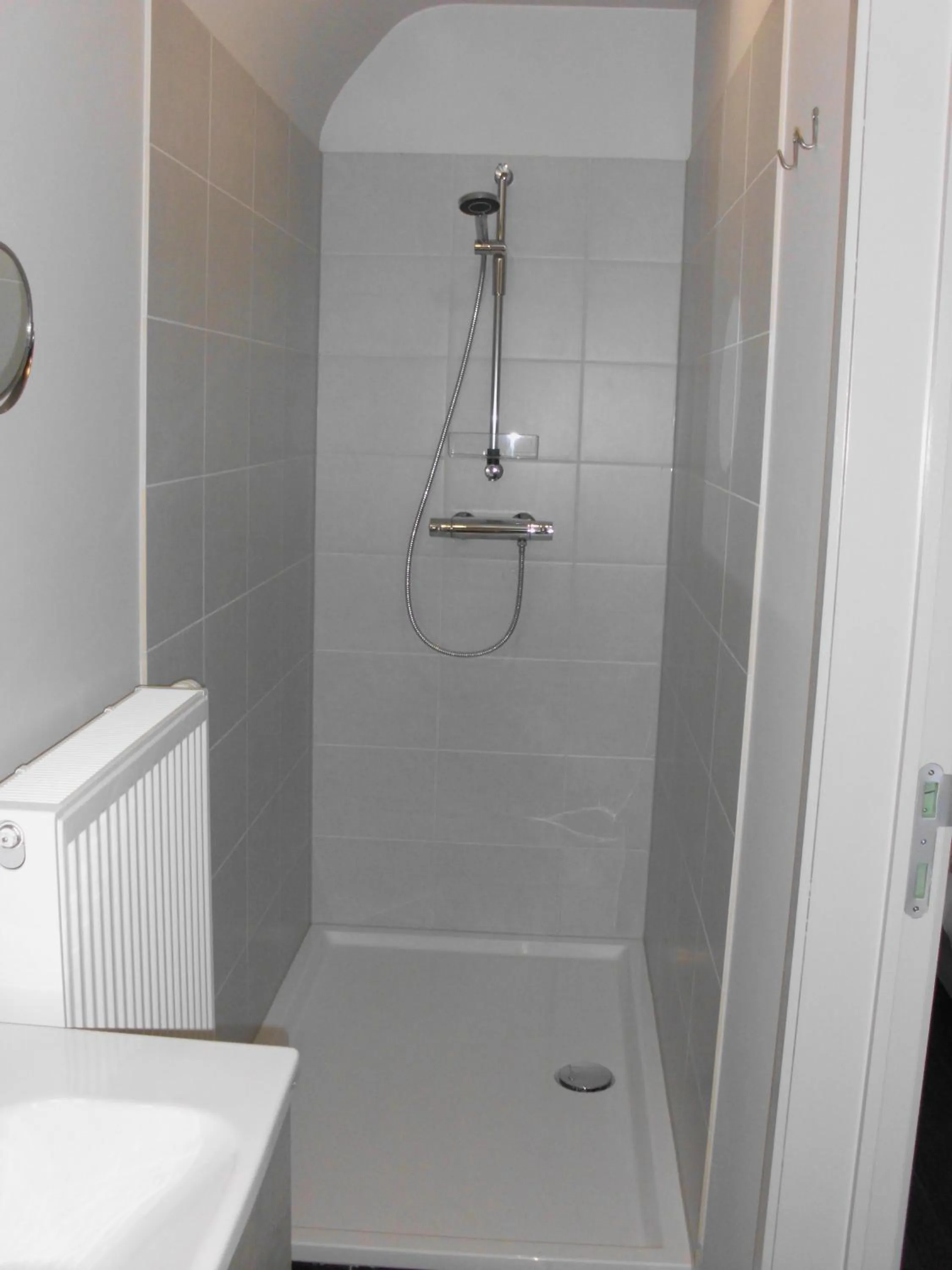 Bathroom in B&B De Oude Winning