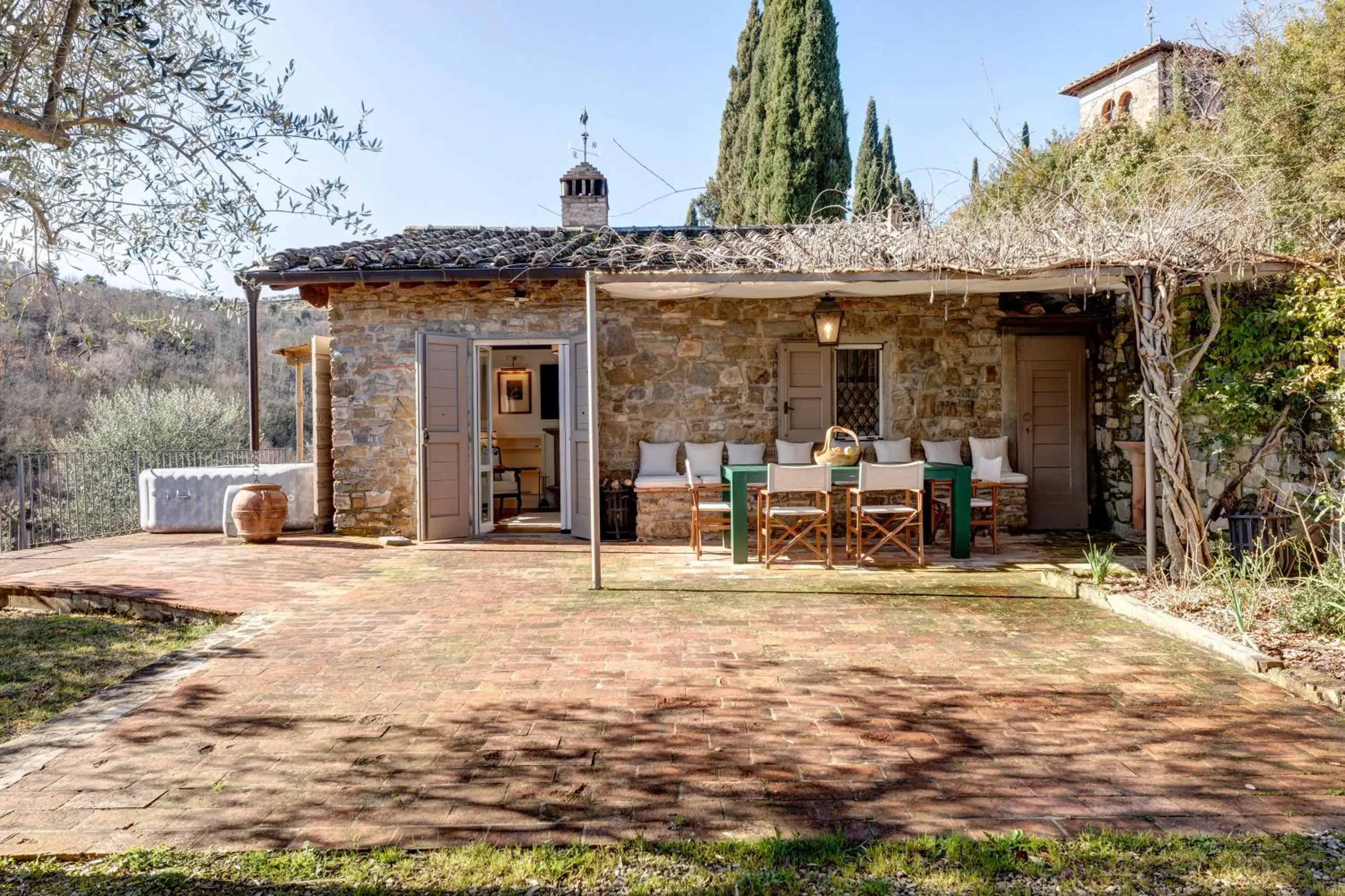 Deluxe One-Bedroom Apartment with Garden View in Terre di Baccio Deluxe One-Bedroom Apartment with Garden View in Terre di Baccio