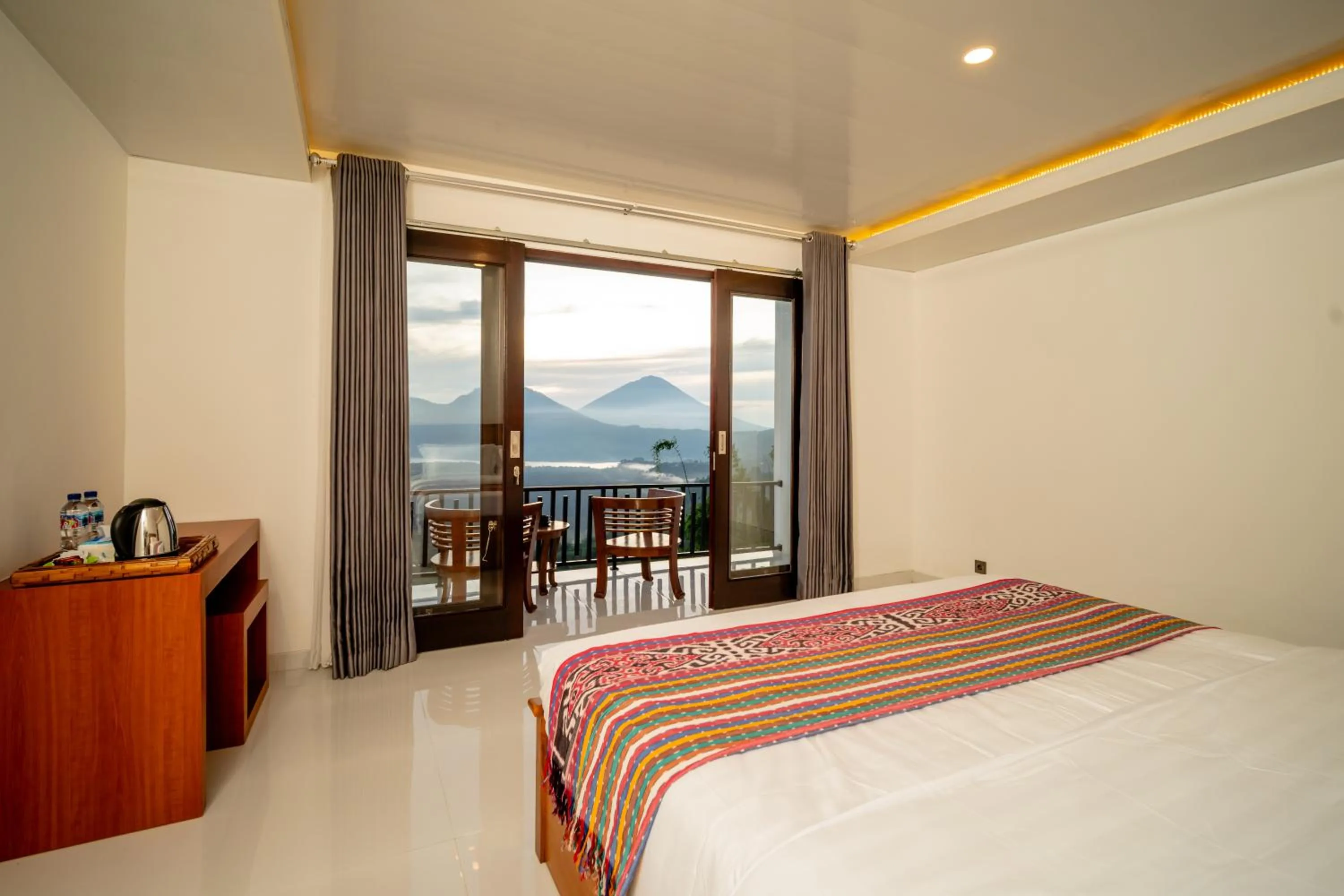 Living room, Bed in Tegal Sari Cabin Kintamani