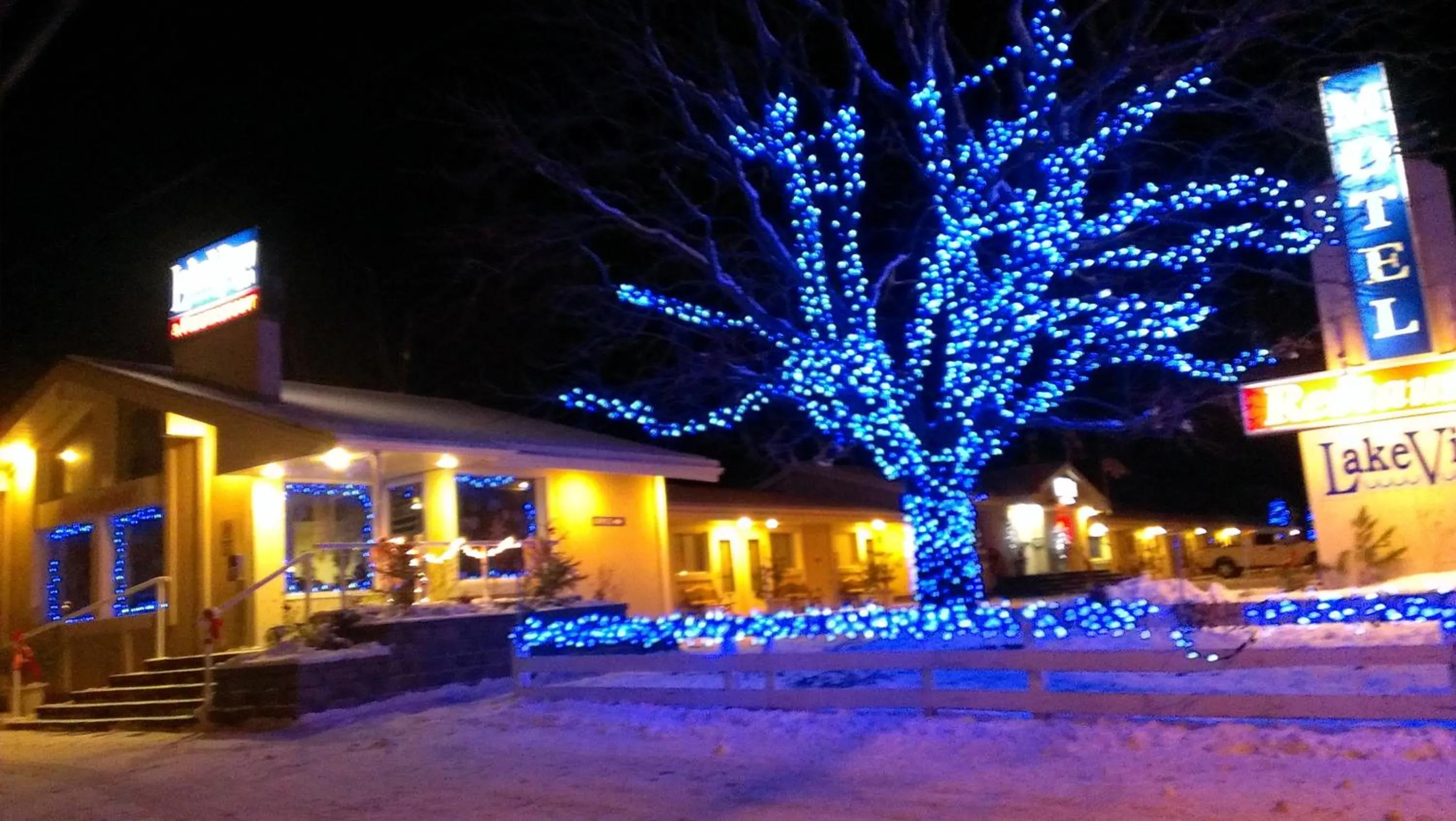 Facade/entrance in Lakeview Inn