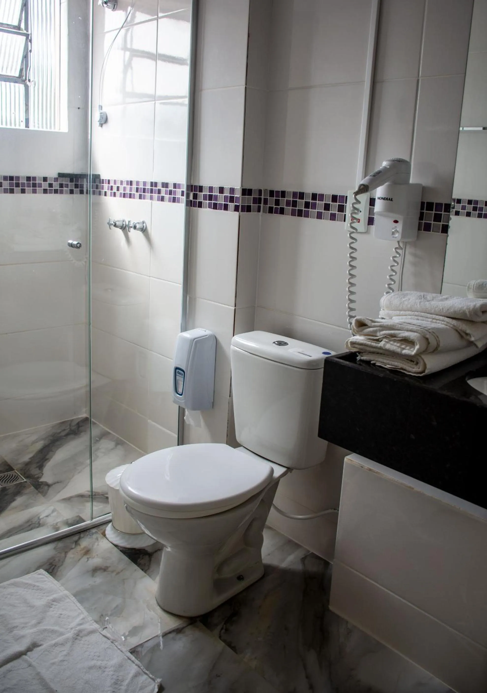 Bathroom in Hotel Senador Distributed by Ameris - Quedas do Iguaçu - Paraná