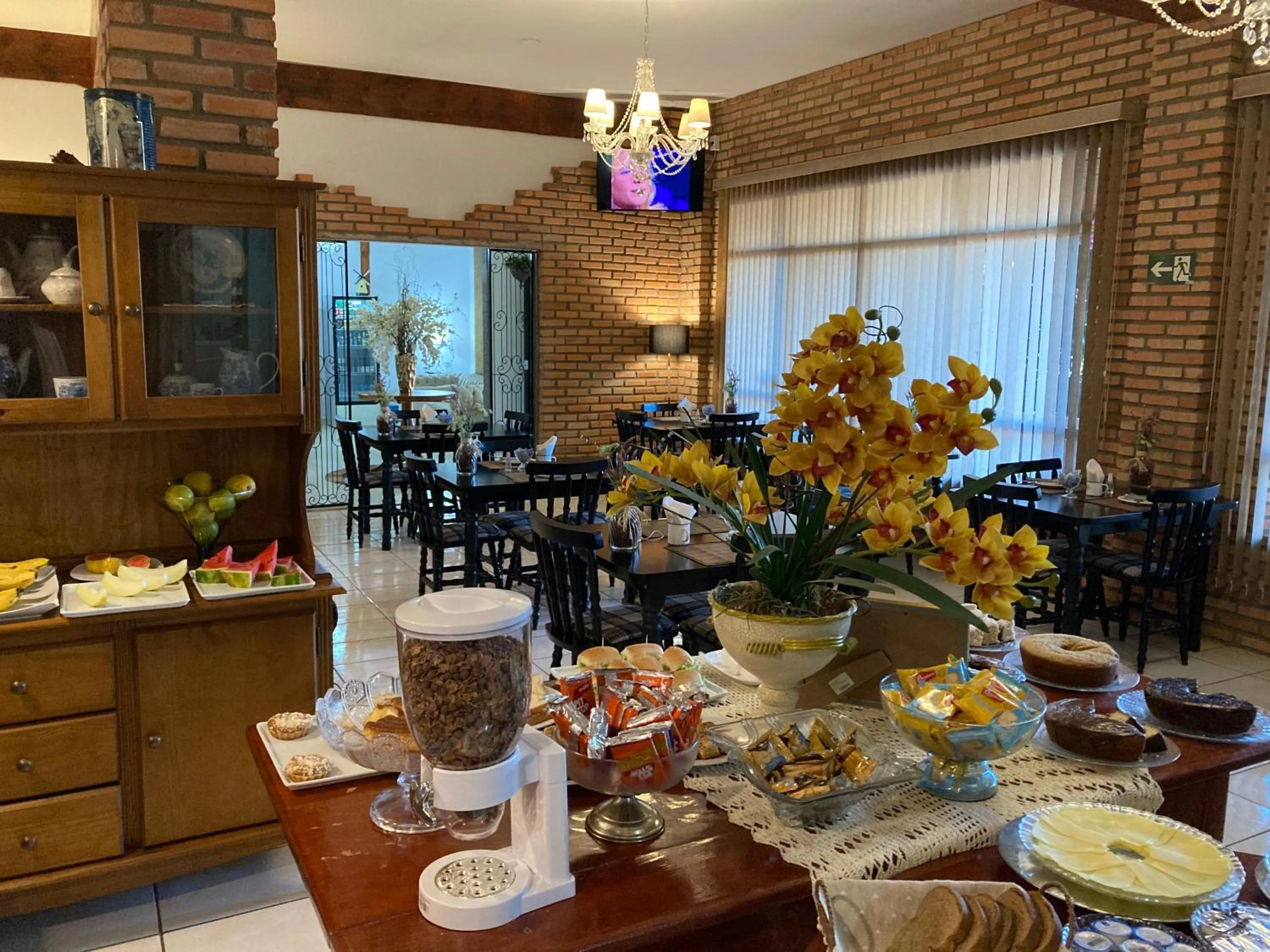 Restaurant/places to eat in Hotel Senador Distributed by Ameris - Quedas do Iguaçu - Paraná