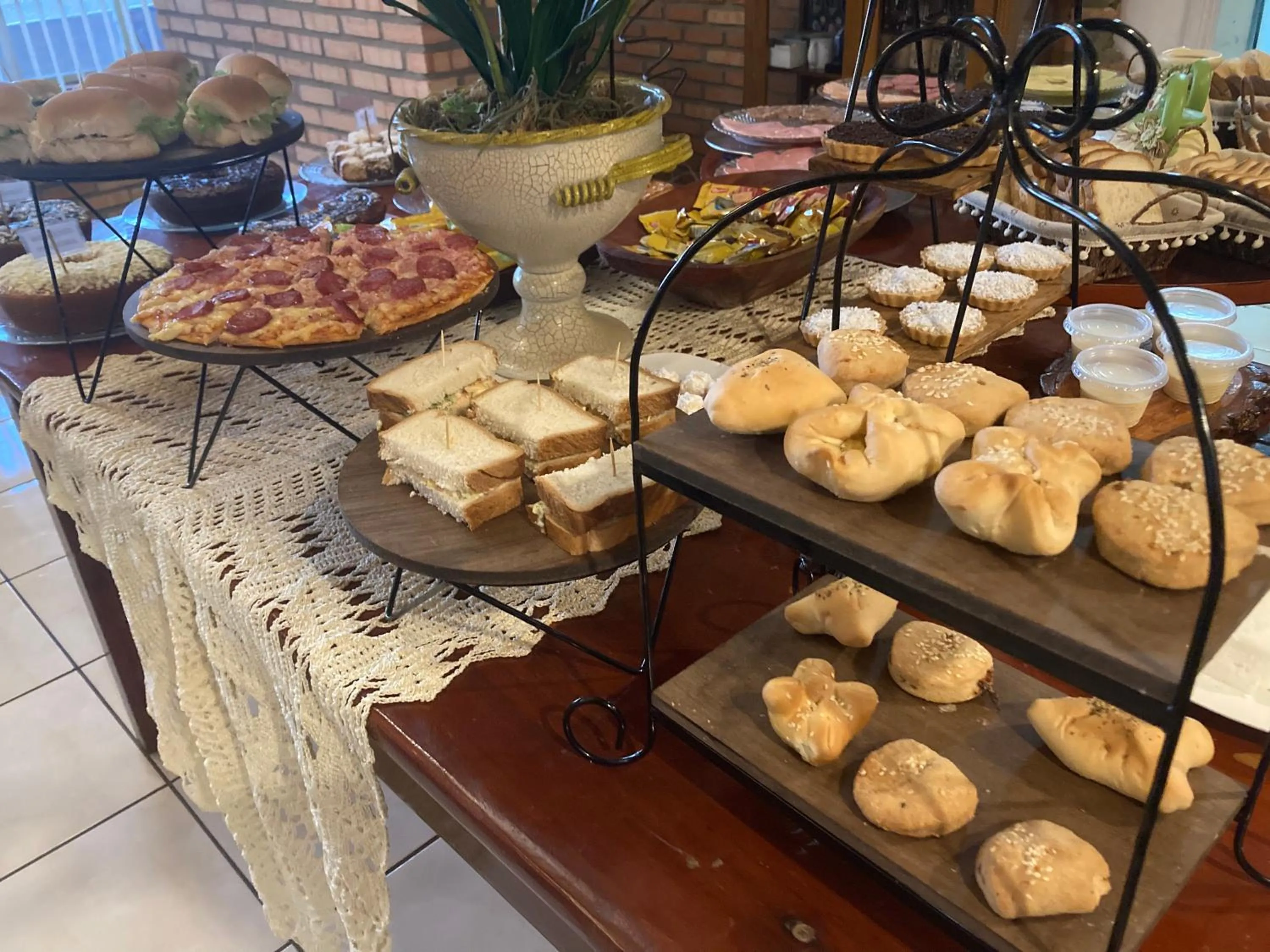 Buffet breakfast in Hotel Senador Distributed by Ameris - Quedas do Iguaçu - Paraná