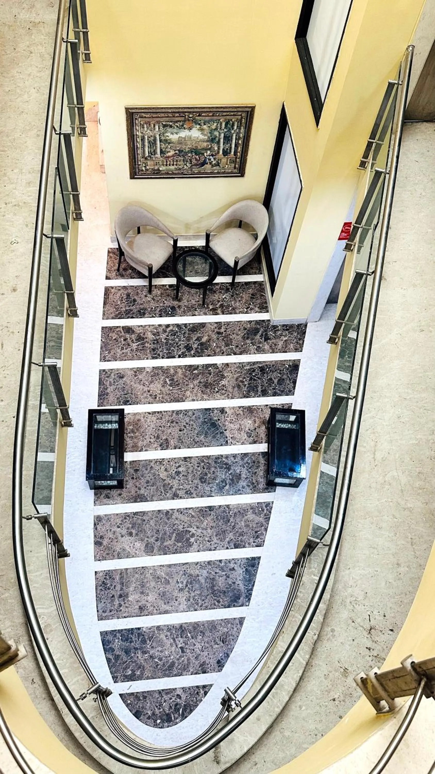 Seating area in Posh Suites - Golf Course Road