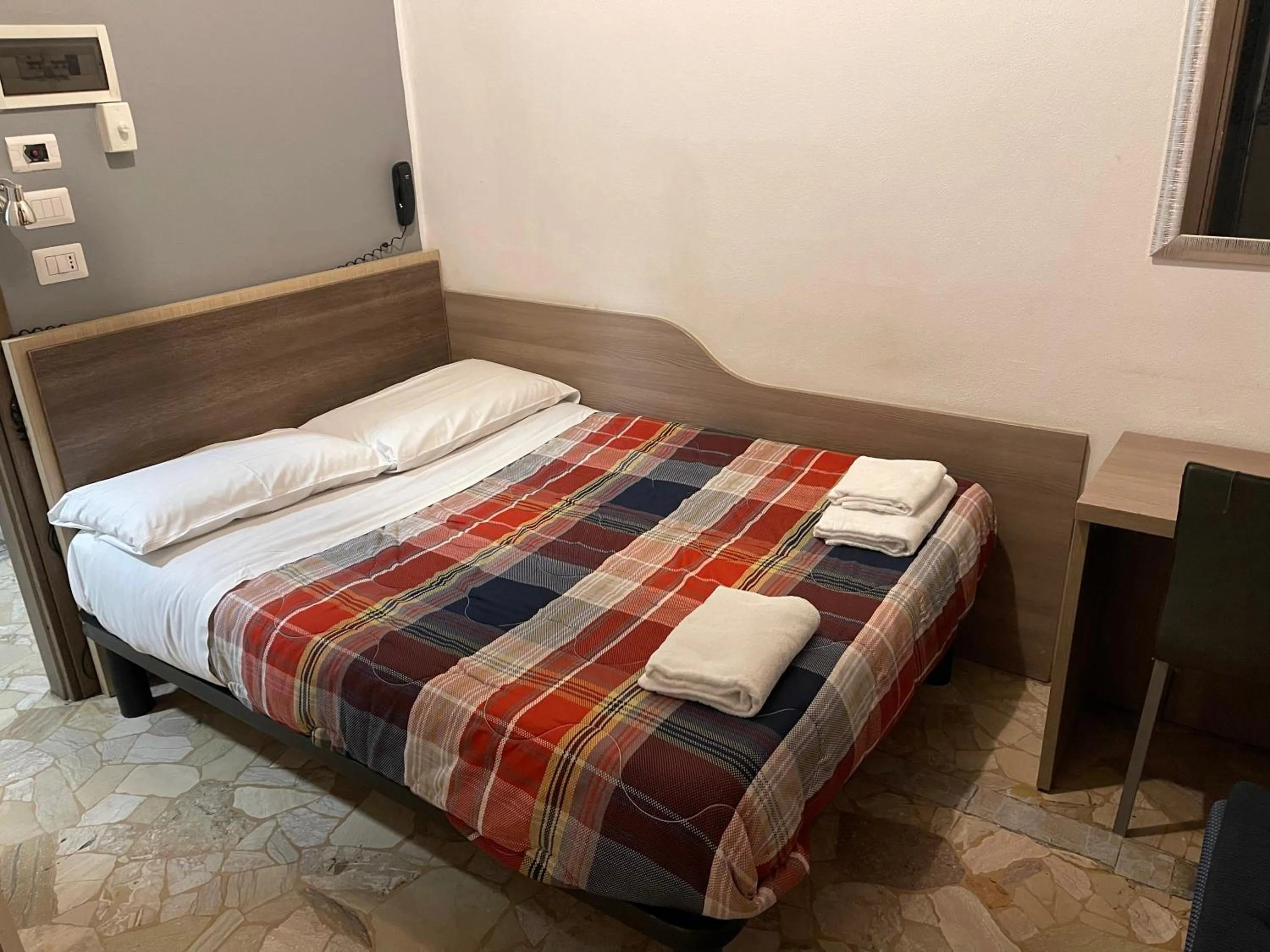Bed in HOTEL BISSI