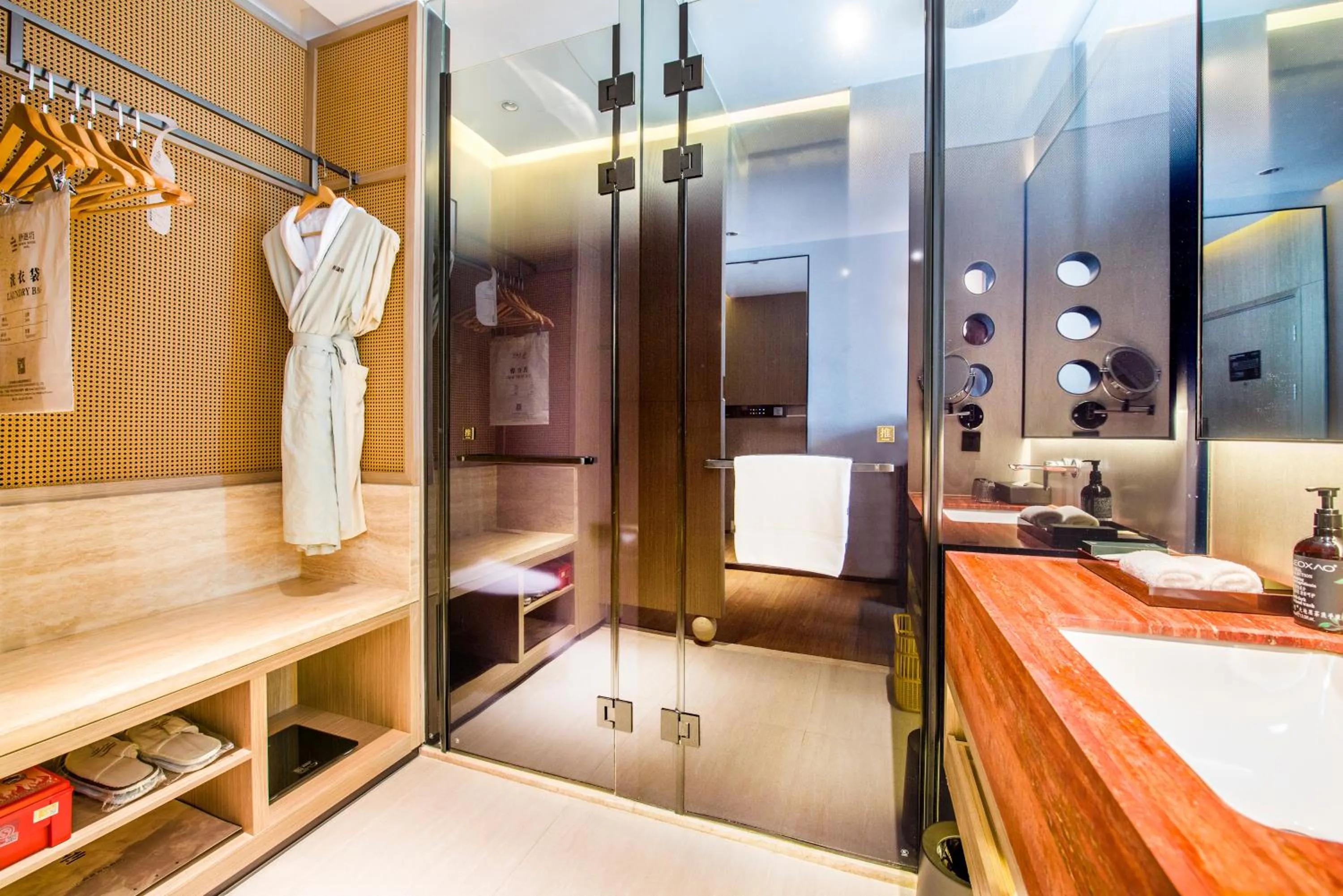 Baytop Living of Guangzhou Drimin House Hotel - Canton Fair Free Shuttle Bus