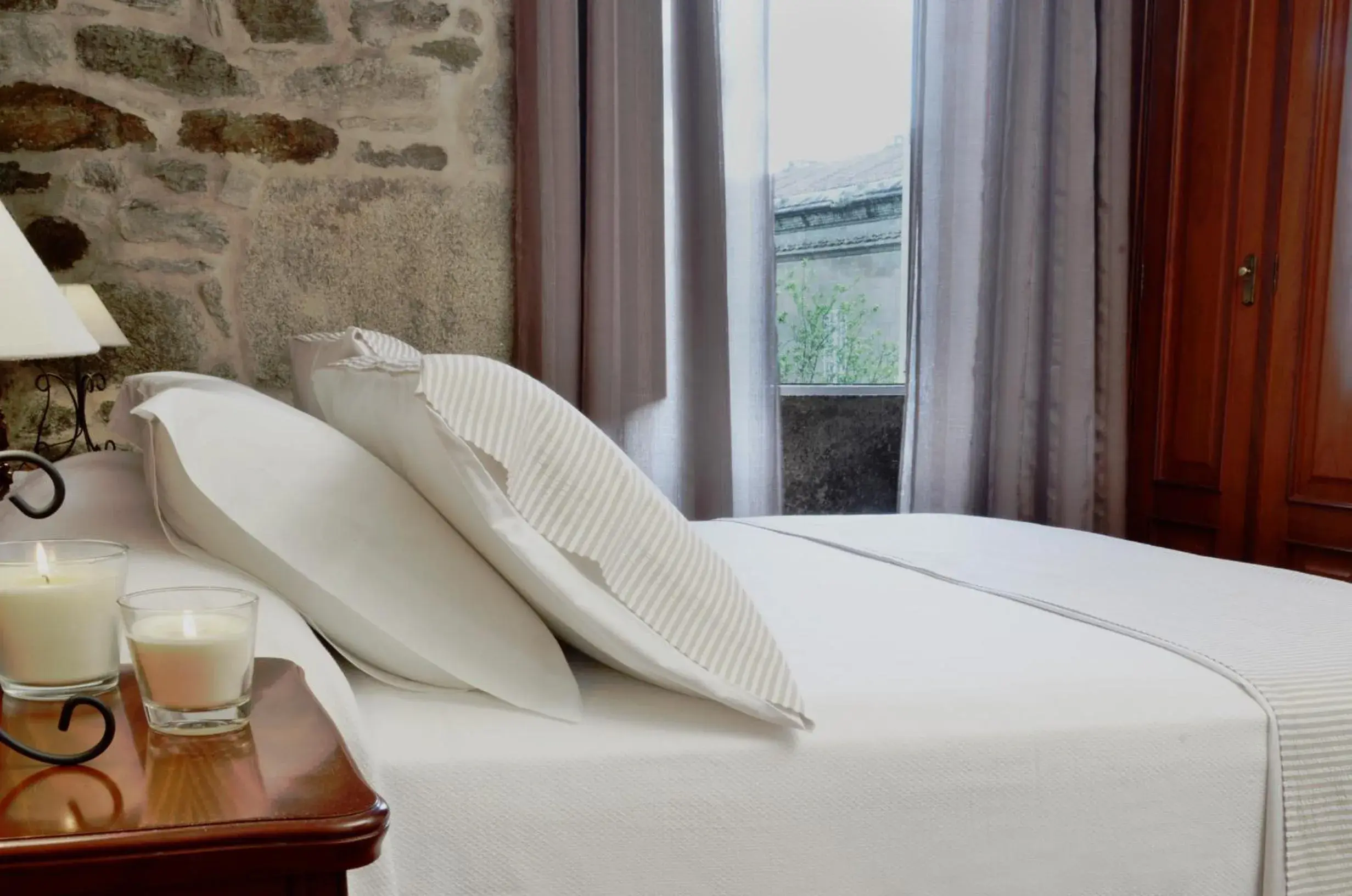 Bed in Sete Artes by Como en Casa Bed in Sete Artes by Como en Casa