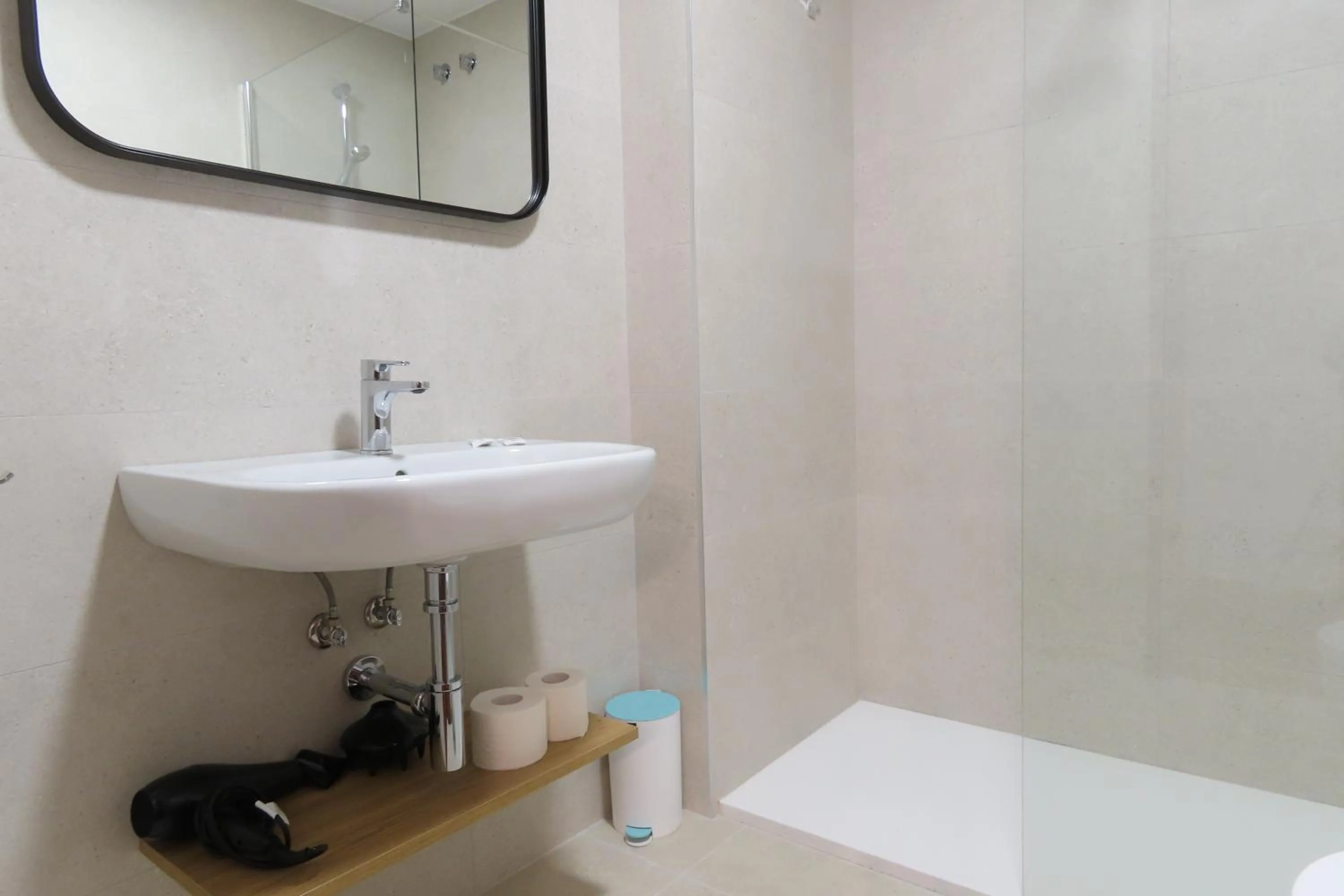 Shower in Sete Artes by Como en Casa