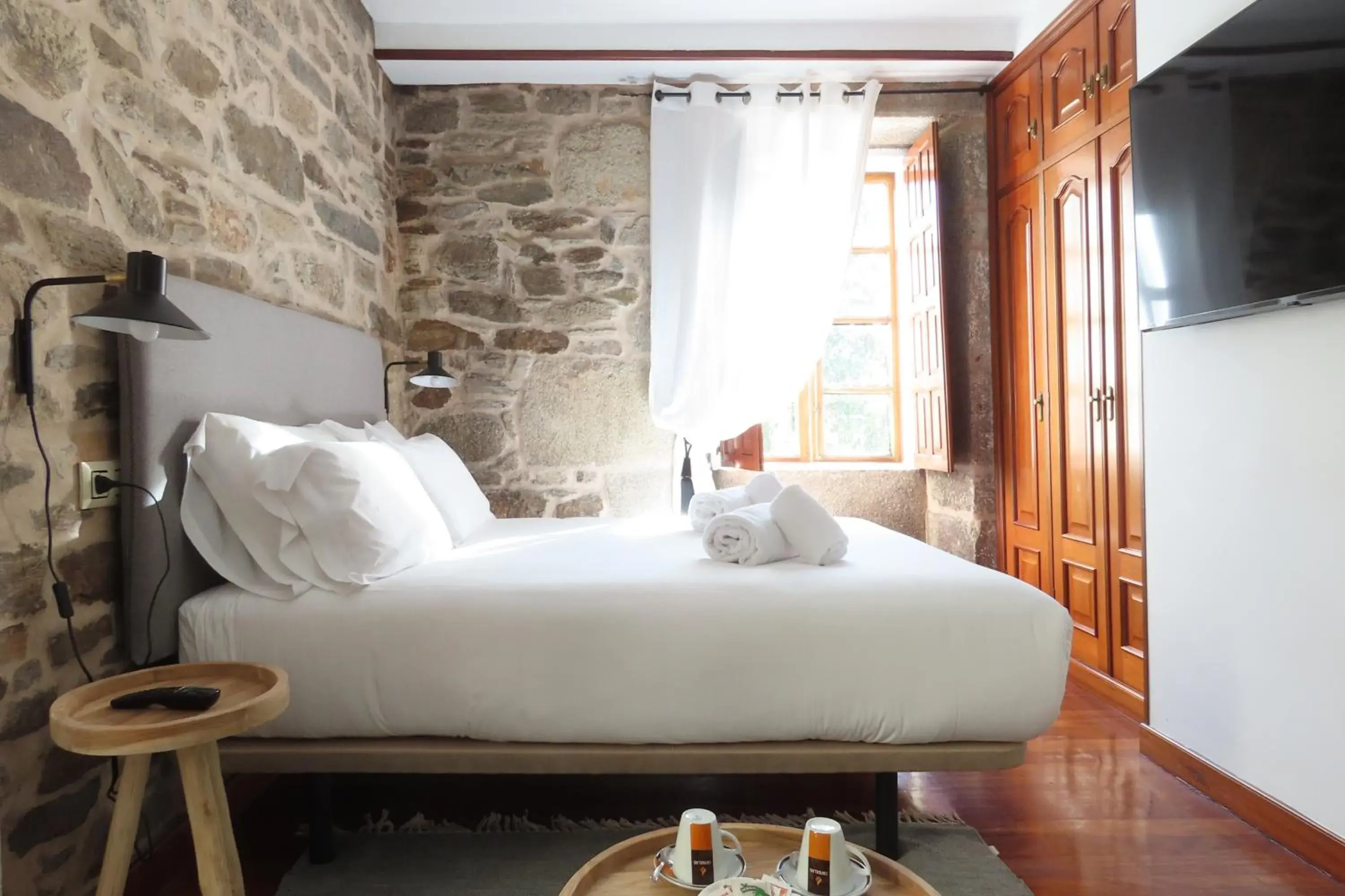 Decorative detail, Bed in Sete Artes by Como en Casa Decorative detail, Bed in Sete Artes by Como en Casa