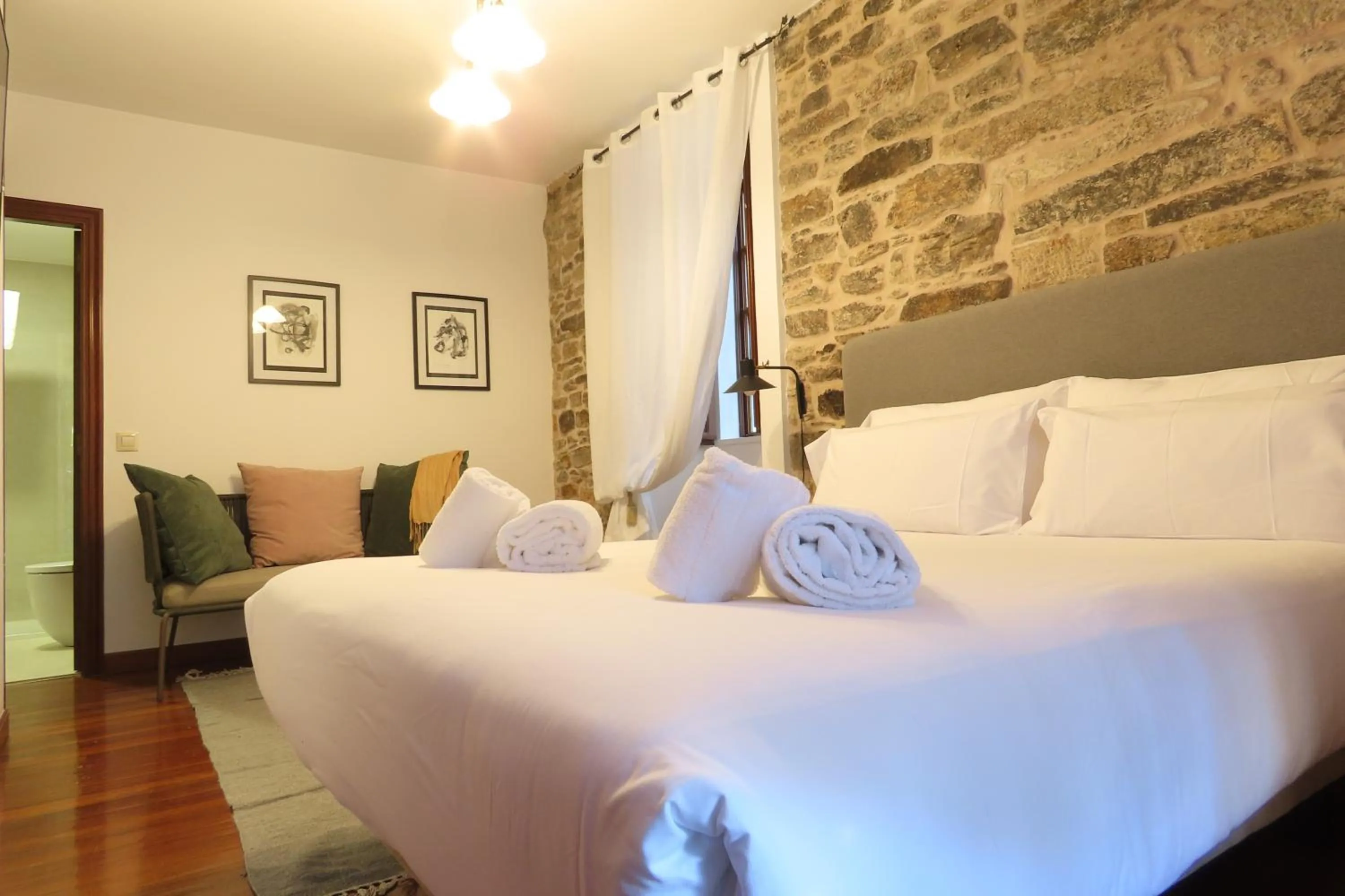 Decorative detail, Bed in Sete Artes by Como en Casa