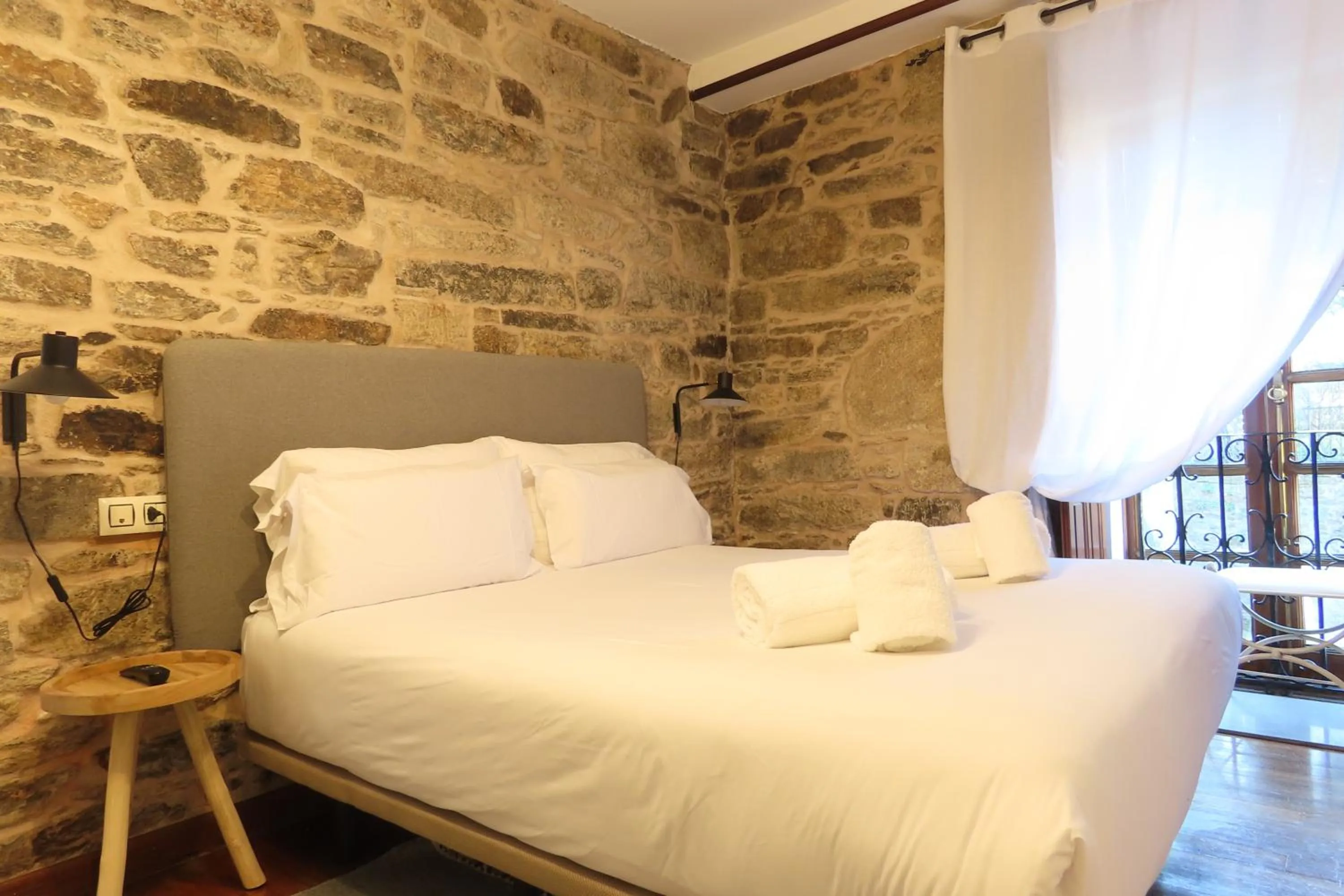 Decorative detail, Bed in Sete Artes by Como en Casa