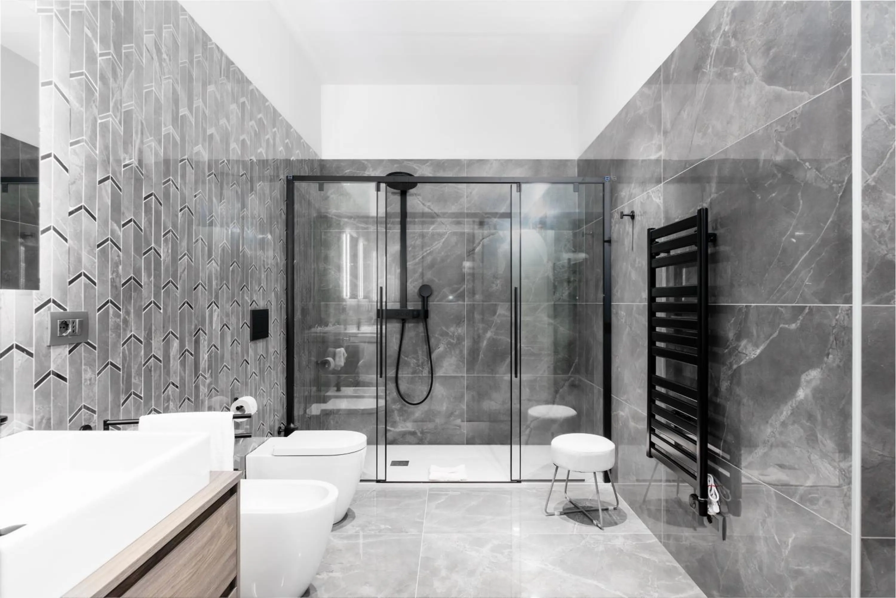 Q71 TIMELESS SUITES