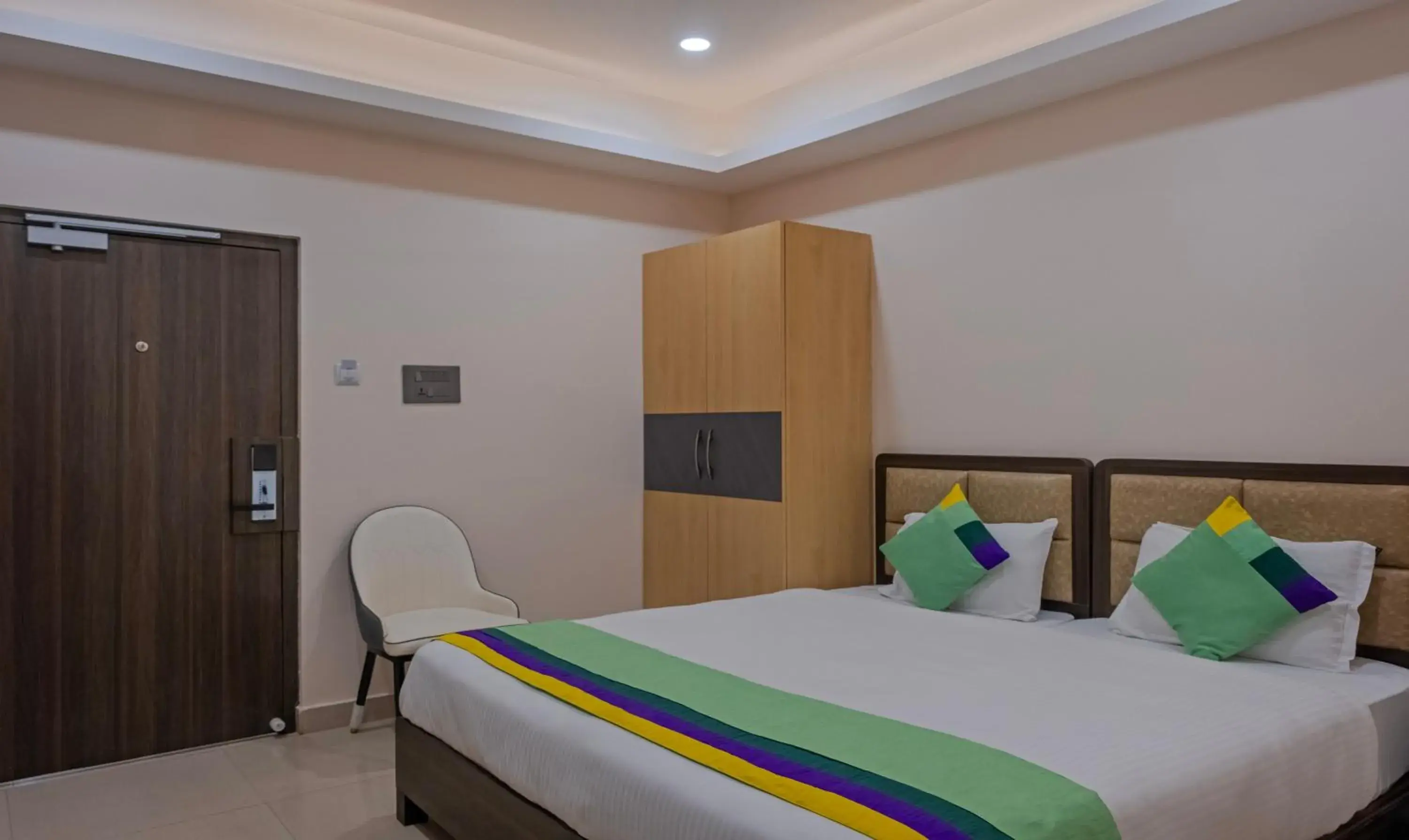 Standard Double Room - single occupancy in Treebo Su Casa Grand Standard Double Room - single occupancy in Treebo Su Casa Grand