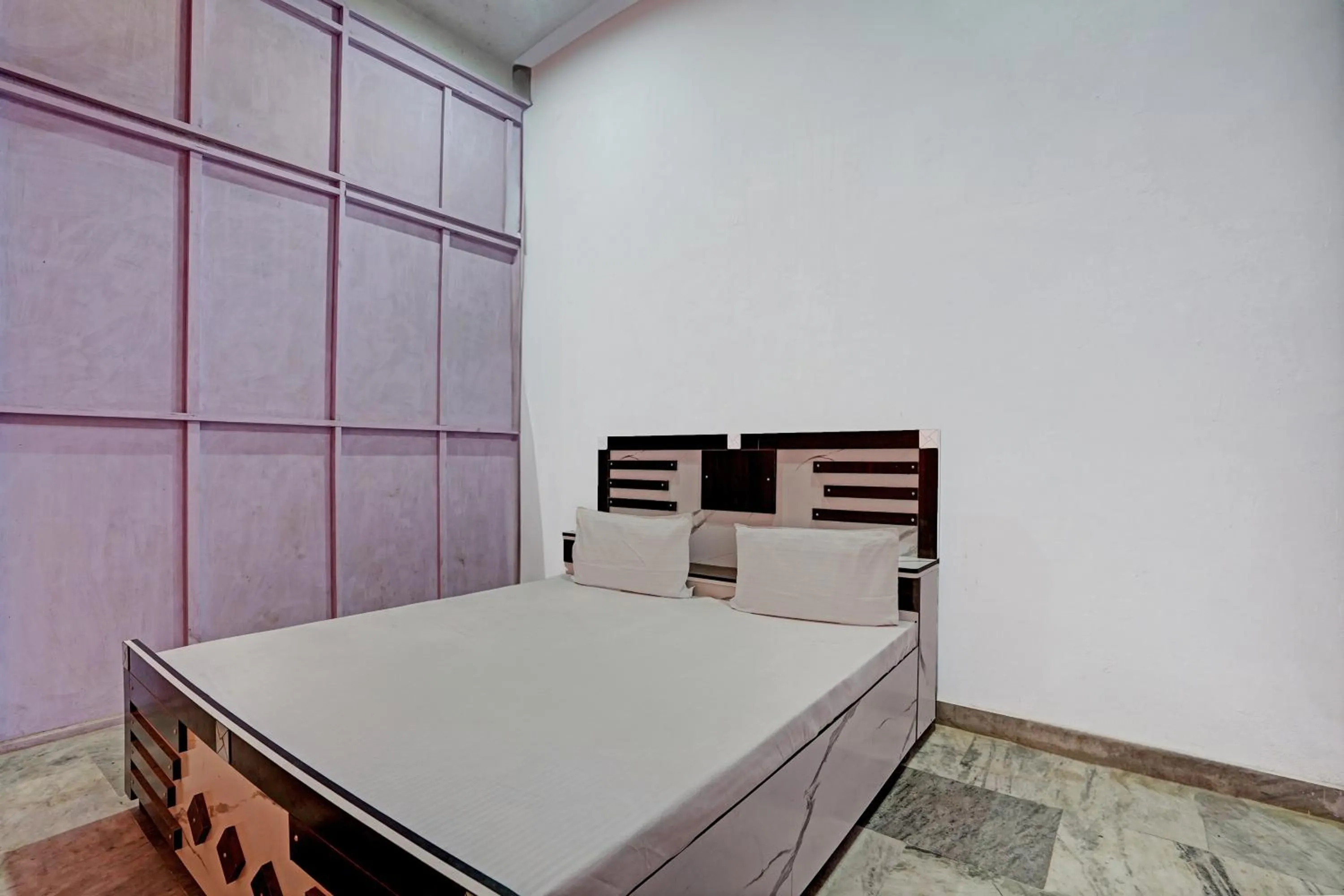 Bedroom in Hotel O by OYO Rudhra