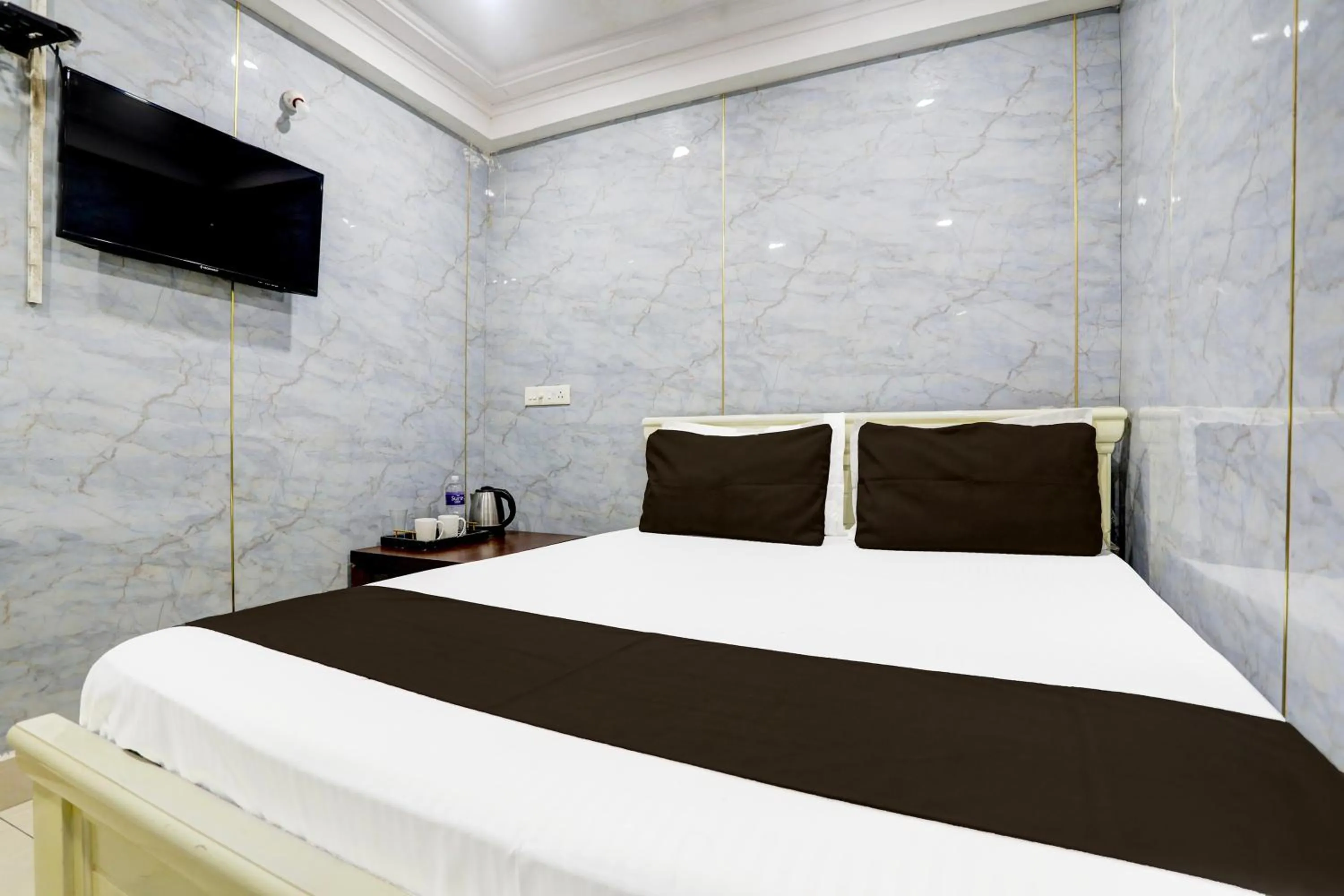 Bedroom, Bed in Spot On Sri Balaji