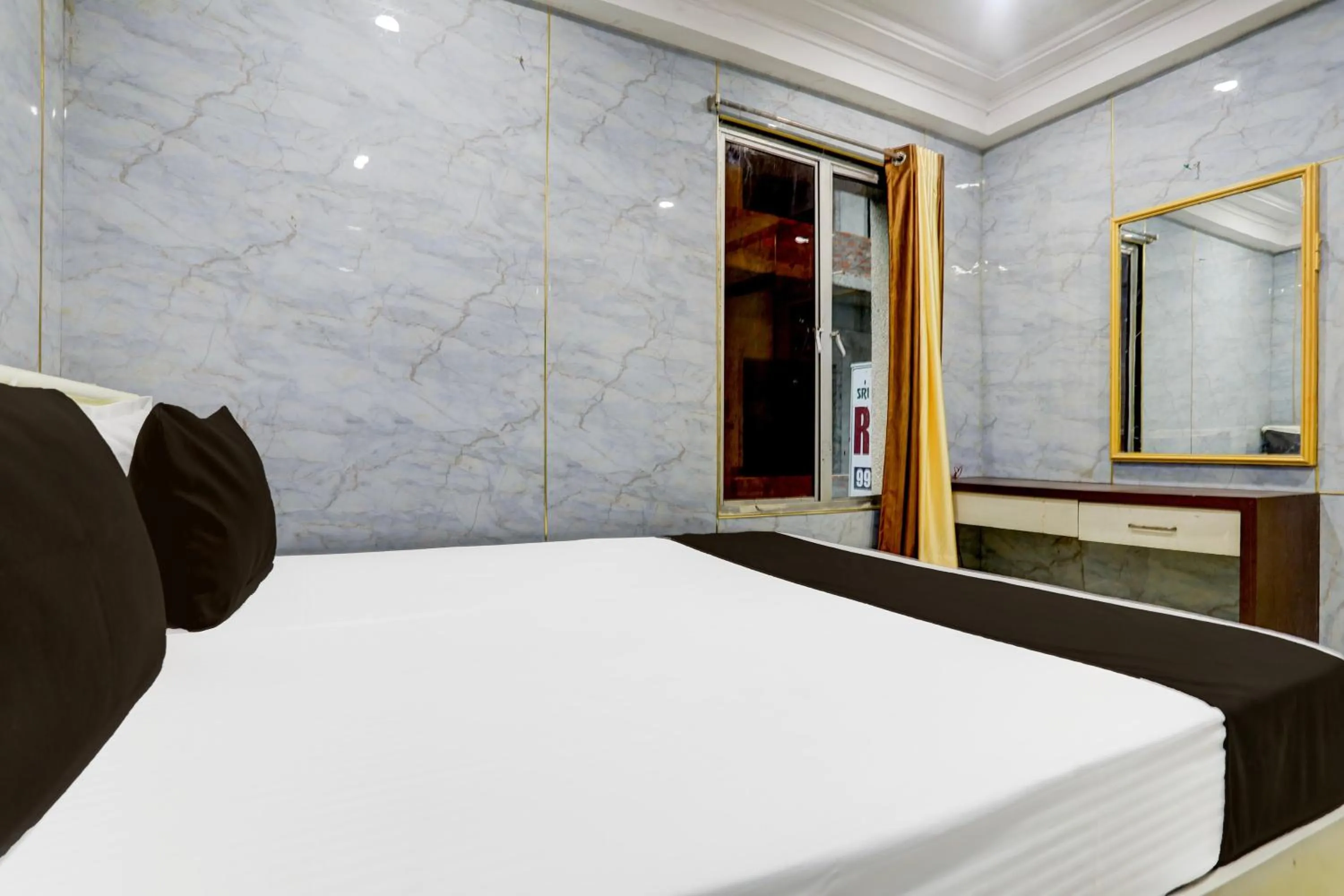 Bedroom, Bed in Spot On Sri Balaji