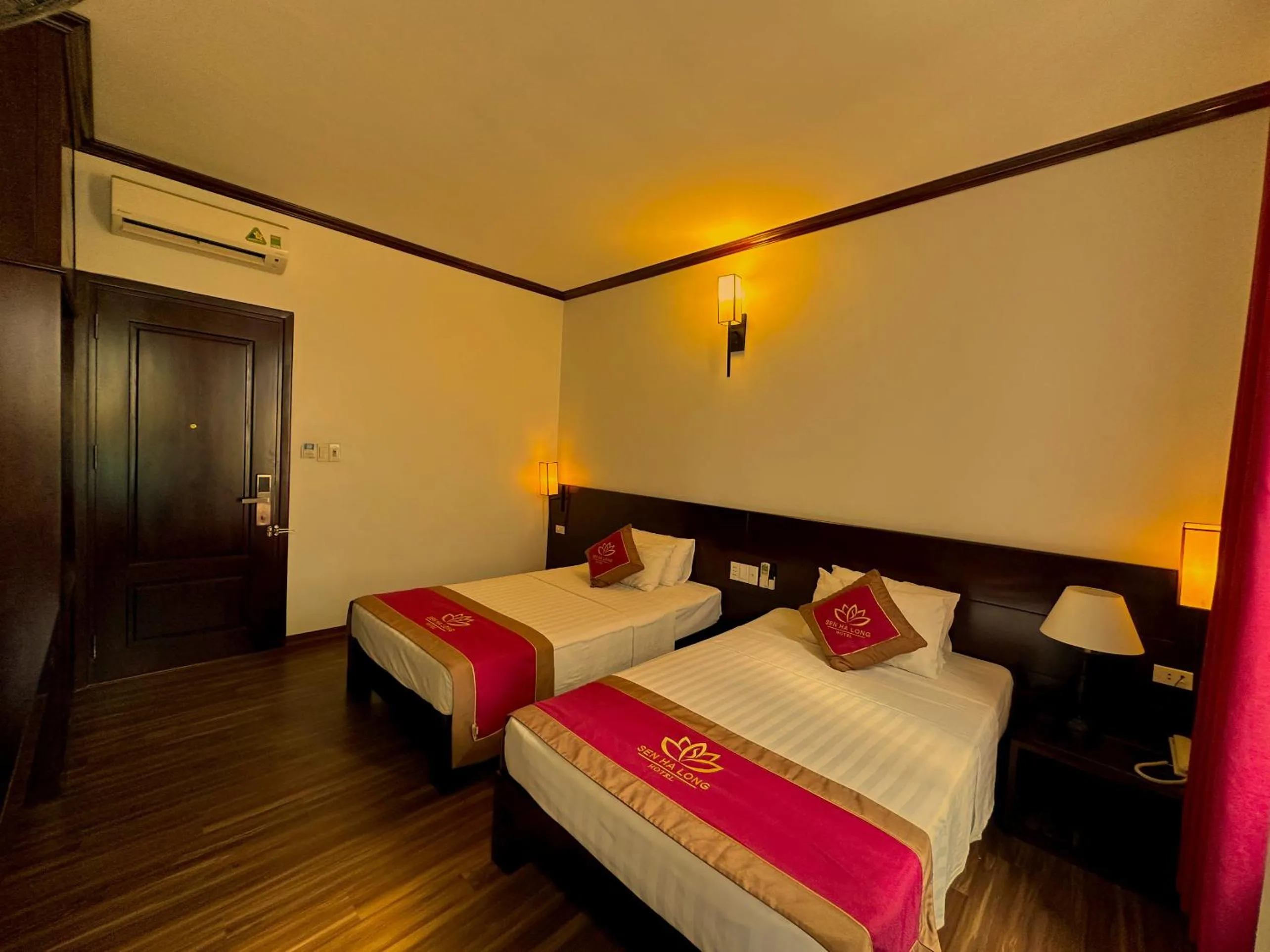 Bedroom, Bed in Sen Hotel Hạ Long