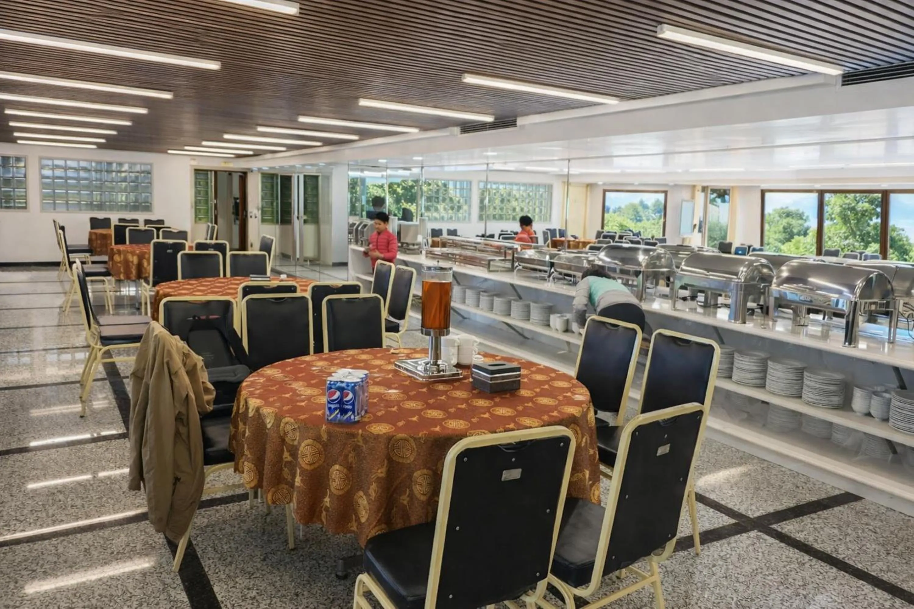 Restaurant/places to eat in Sen Hotel Hạ Long