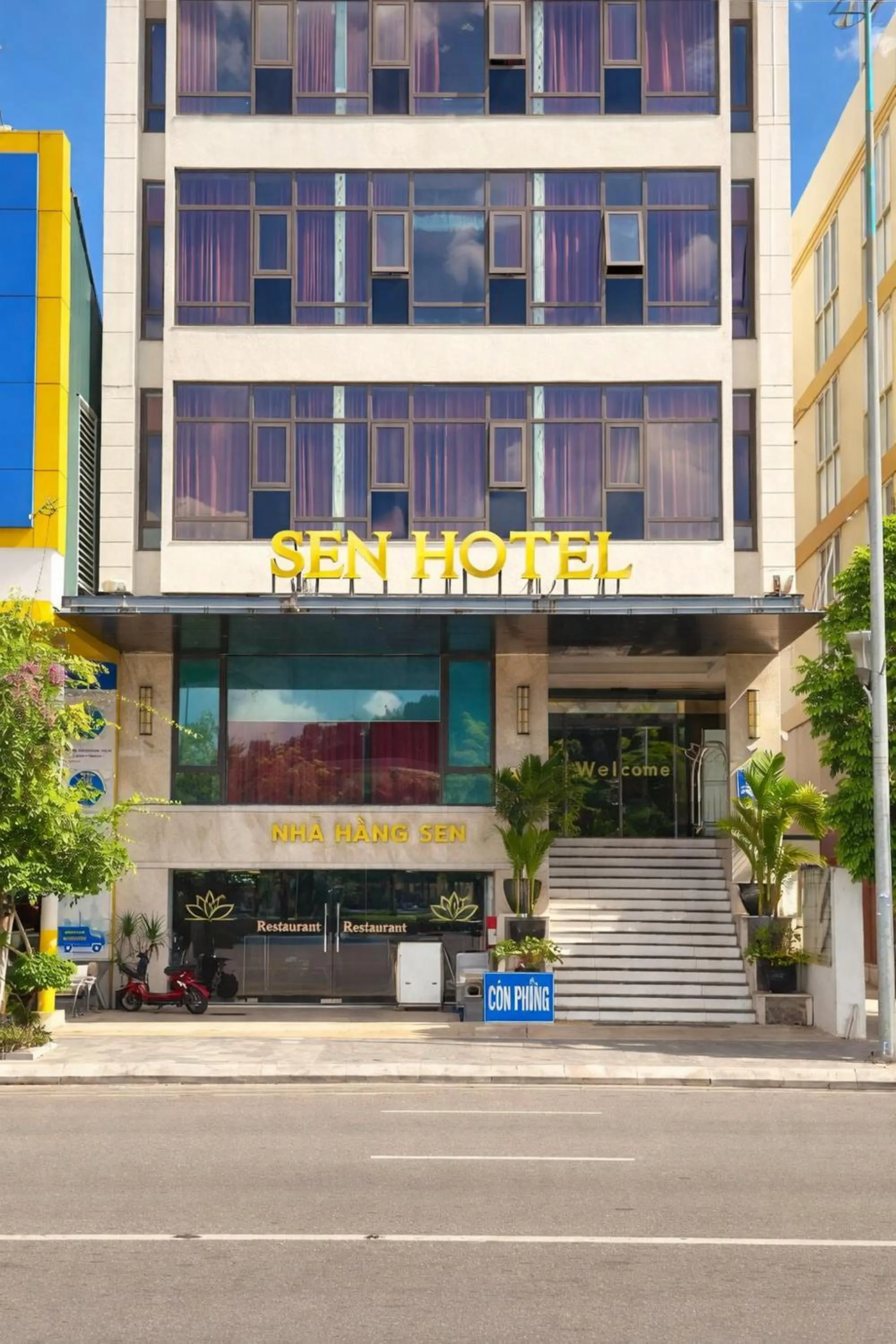 Property building in Sen Hotel Hạ Long