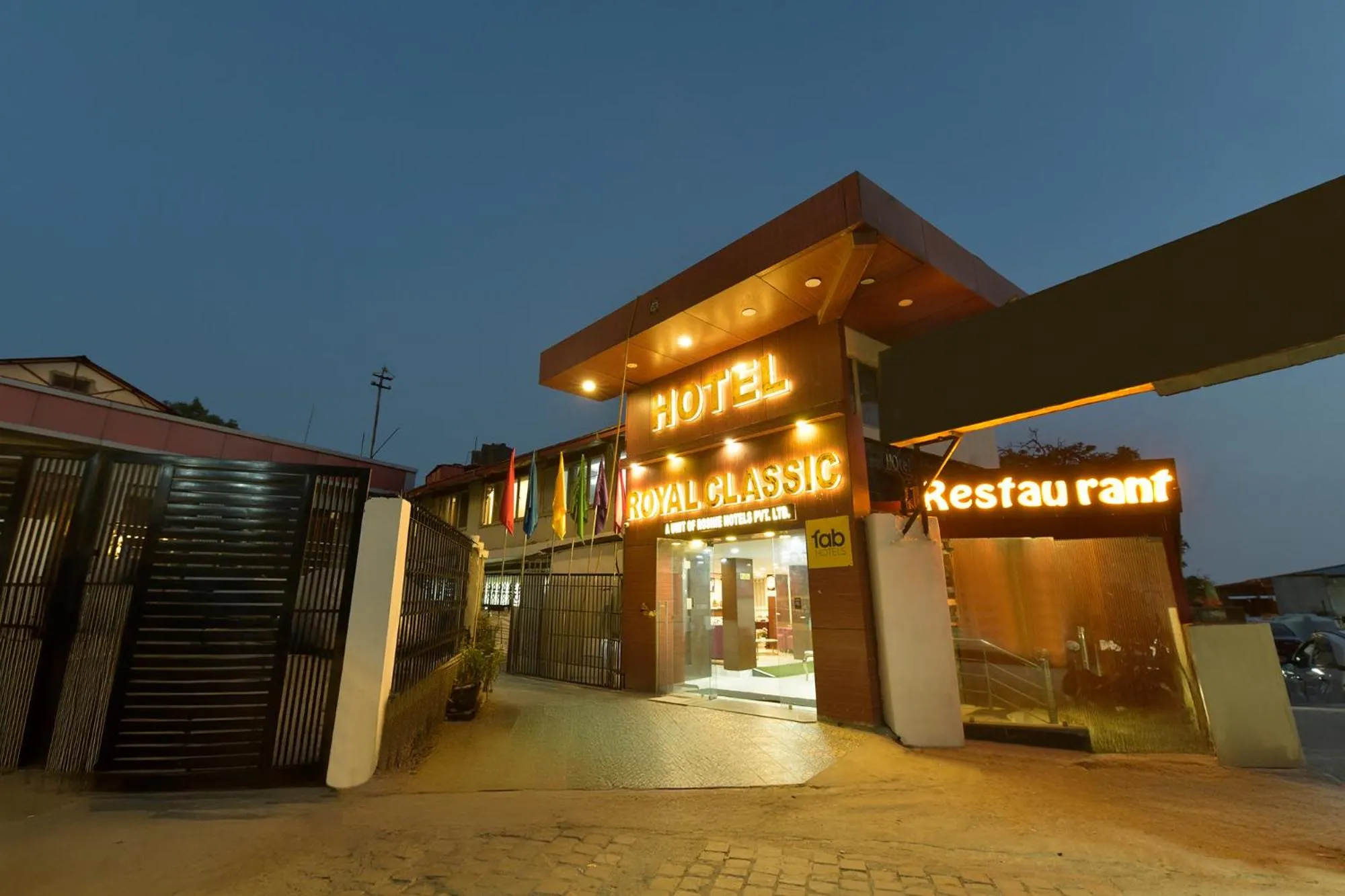 Property building in FabHotel Sikka Royal Classic - Mall road