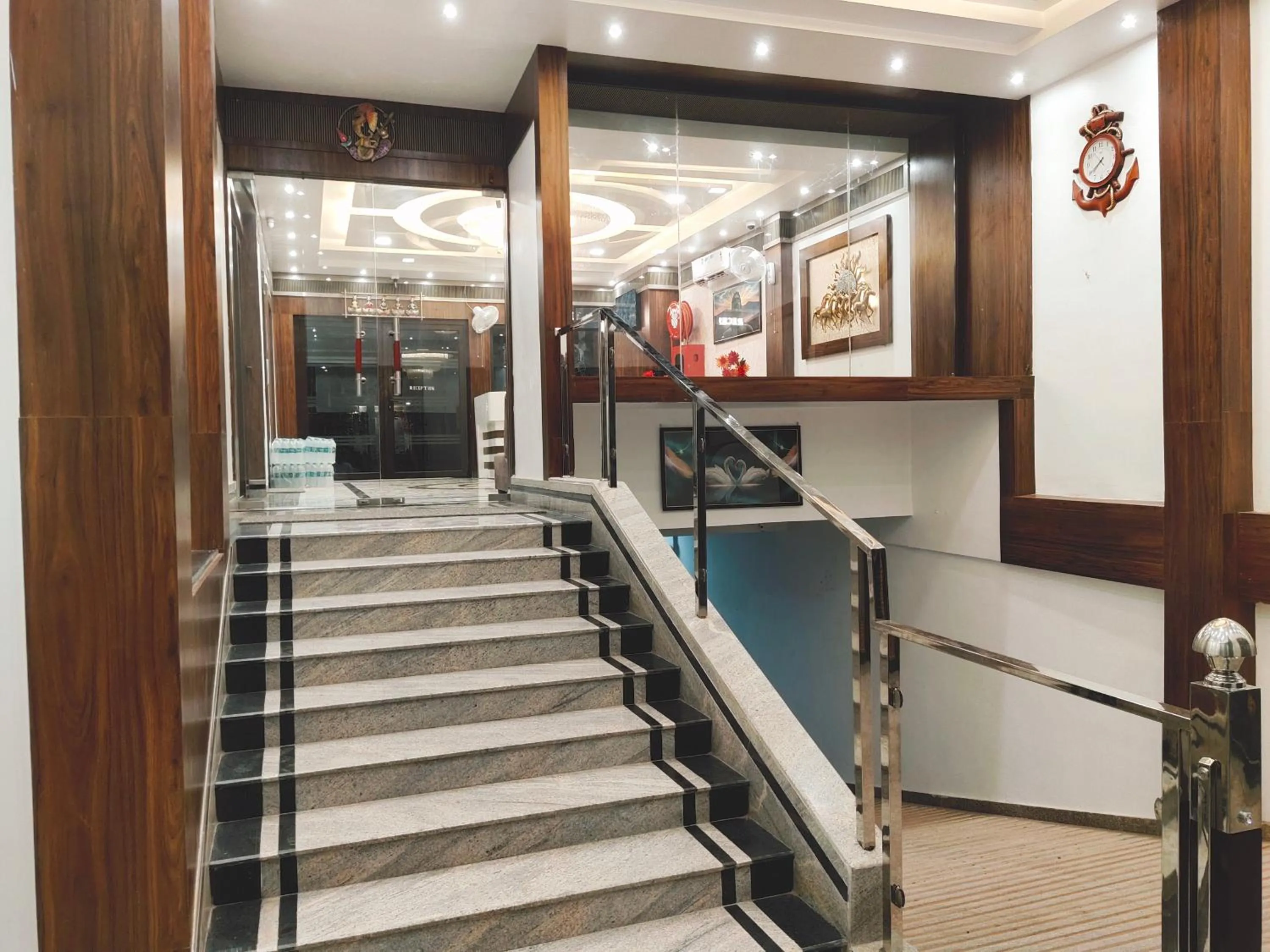 Hotel The Shree Jee Palace